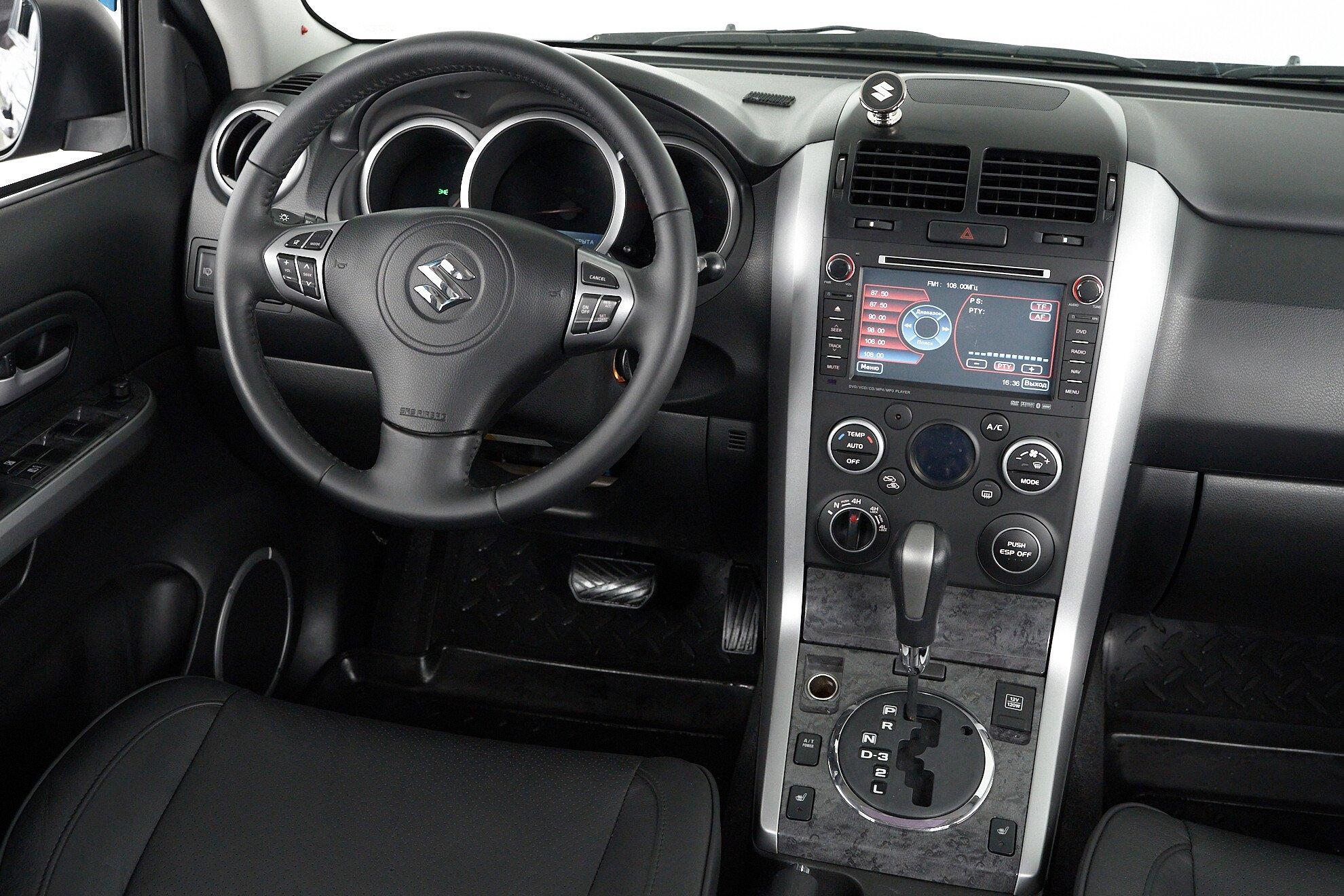 Suzuki Grand Vitara 2010, фиолетовый