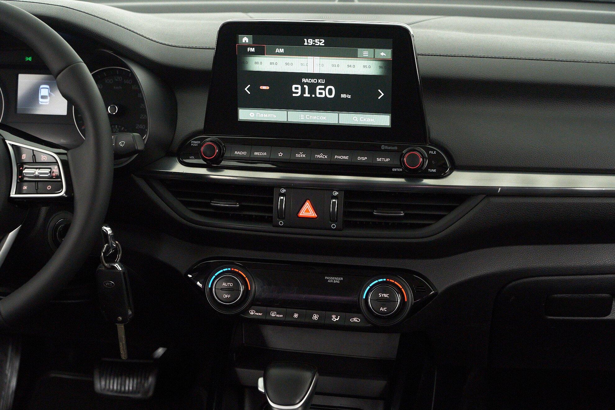 Kia Cerato 2020, черный
