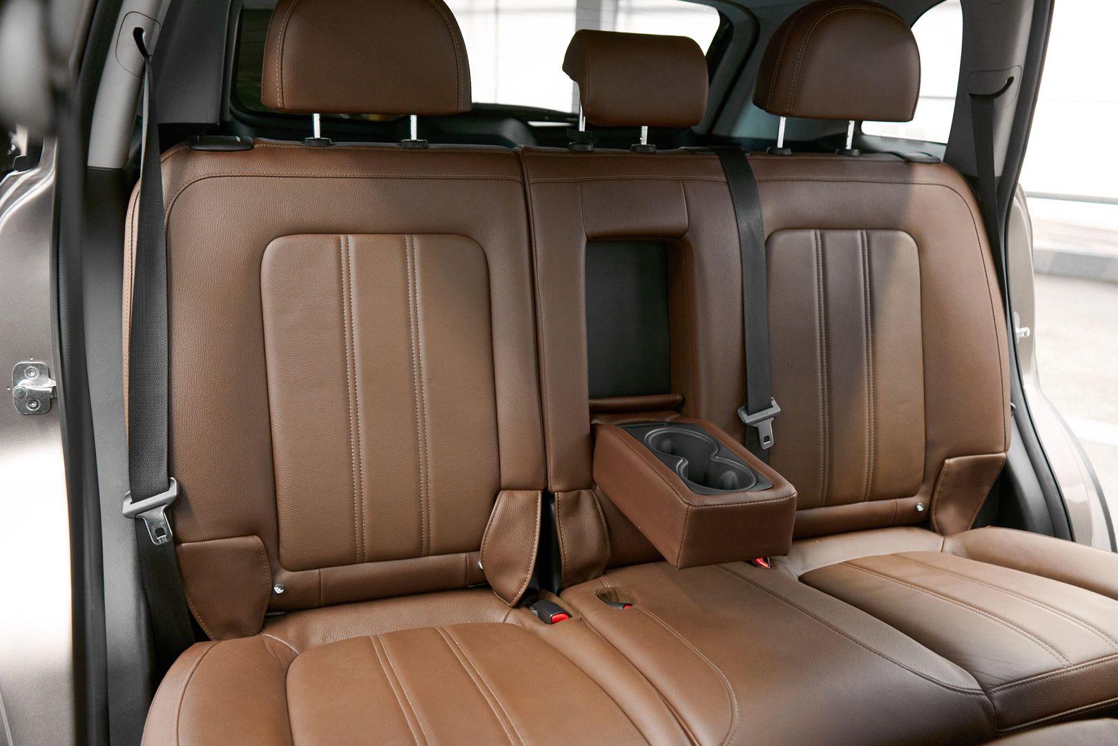 Opel Antara 2014, золотой