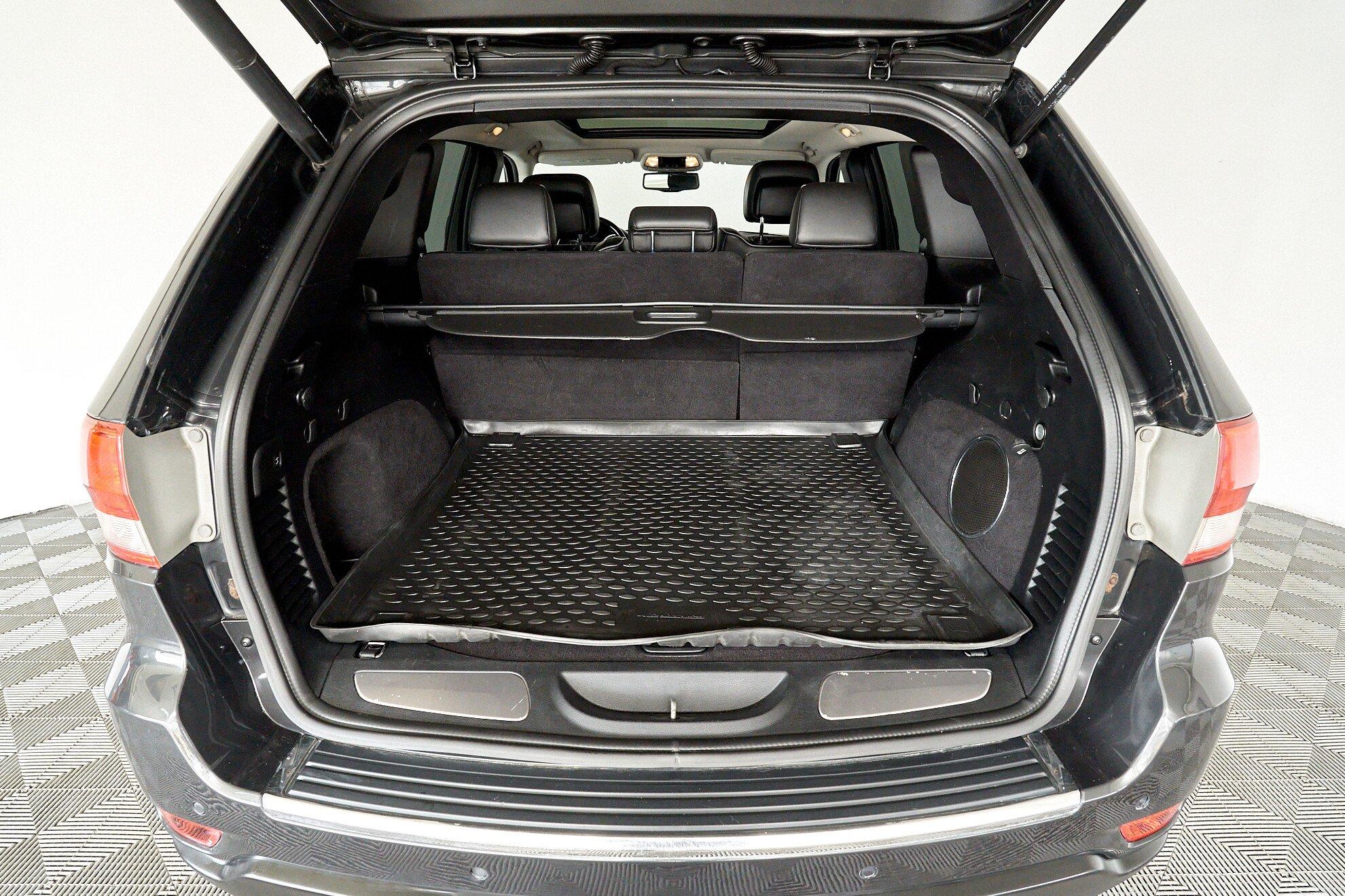 Jeep Grand Cherokee 2011, серый