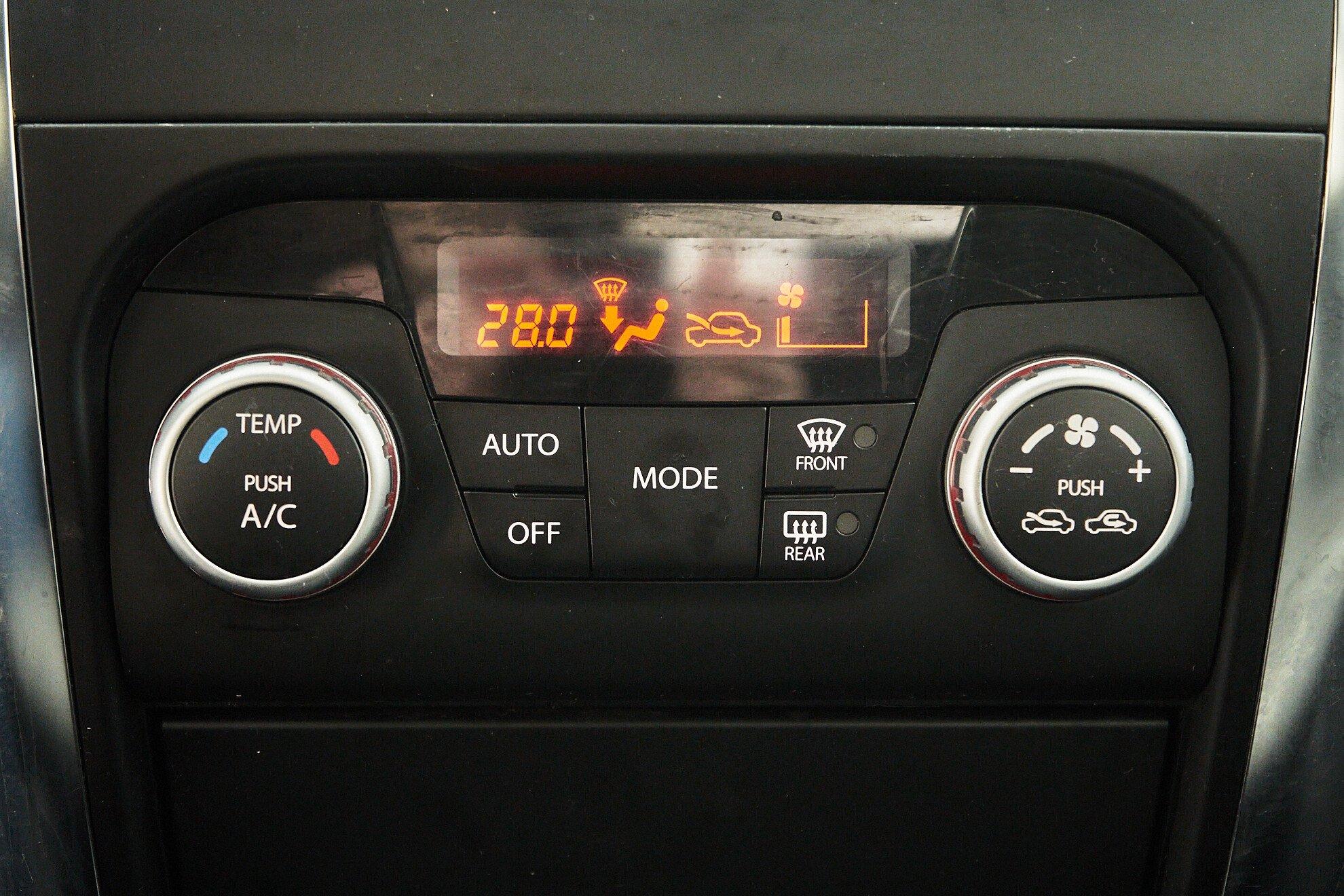 Suzuki SX4 2011, серебряный