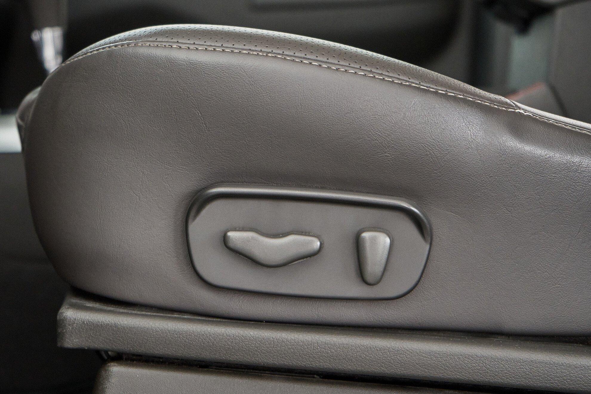 Nissan Pathfinder 2013, серый
