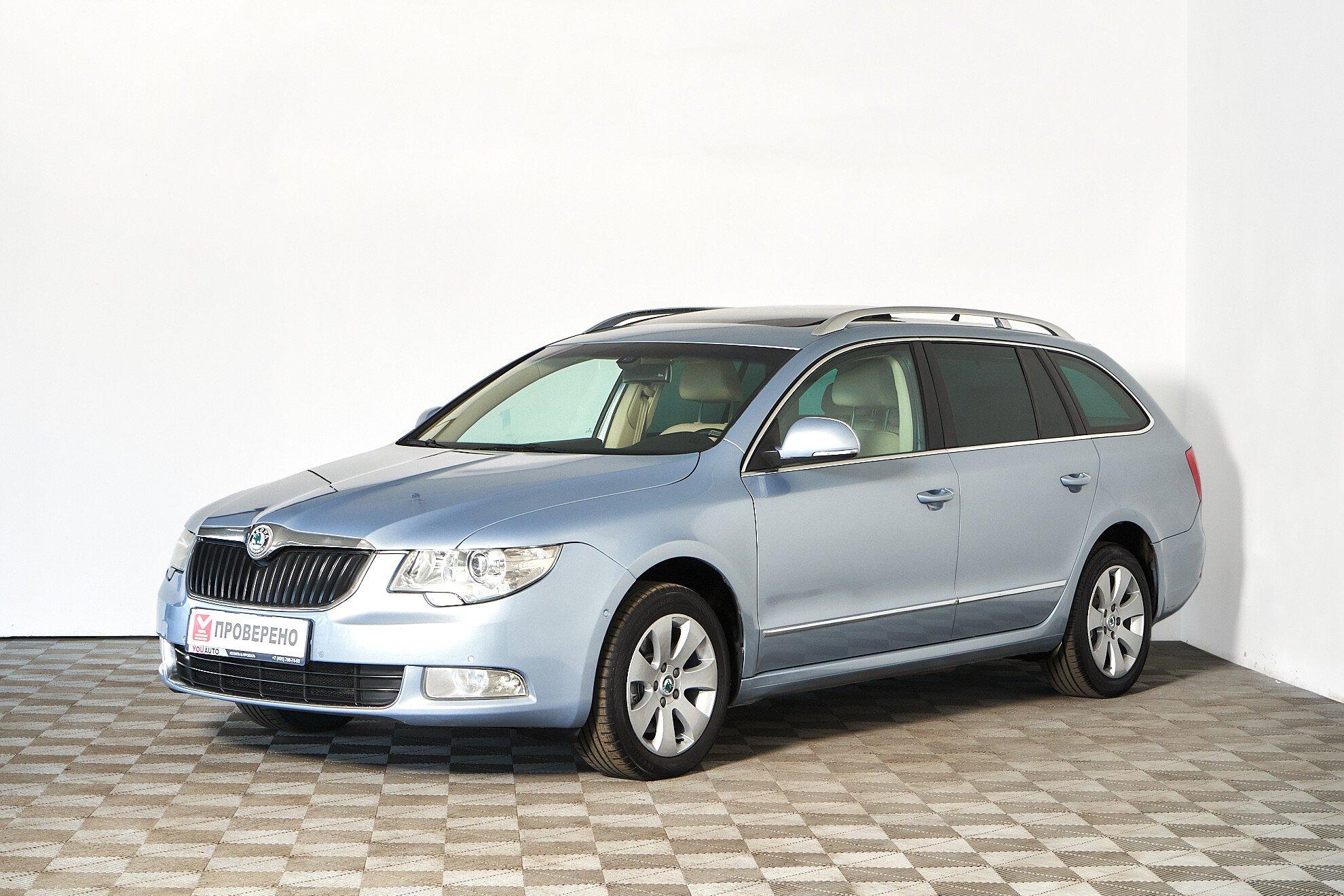 Skoda Superb 2011, голубой