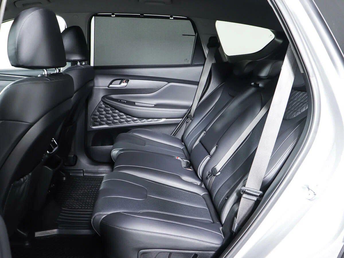 Hyundai Santa Fe 2020, серый