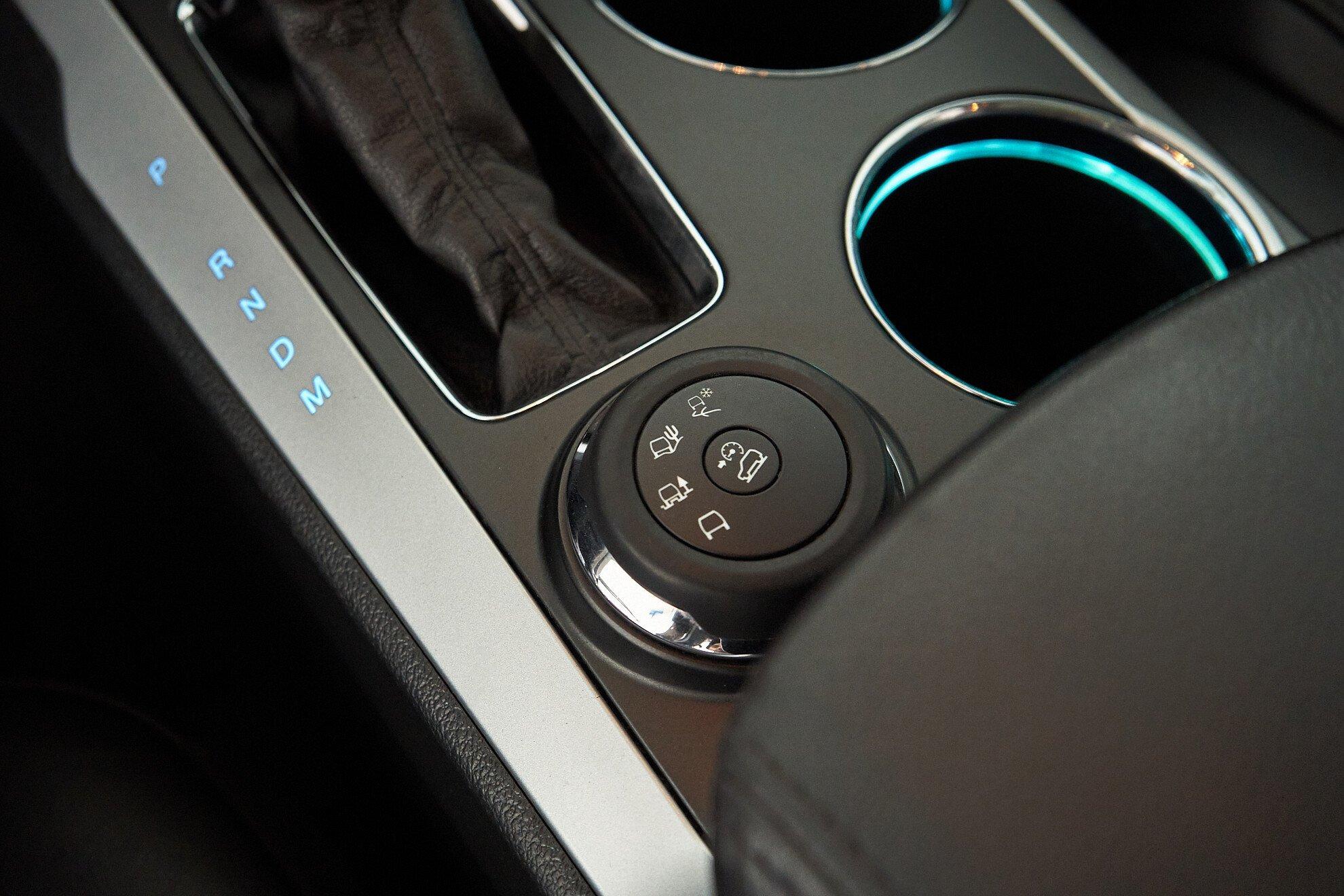 Ford Explorer 2013, черный