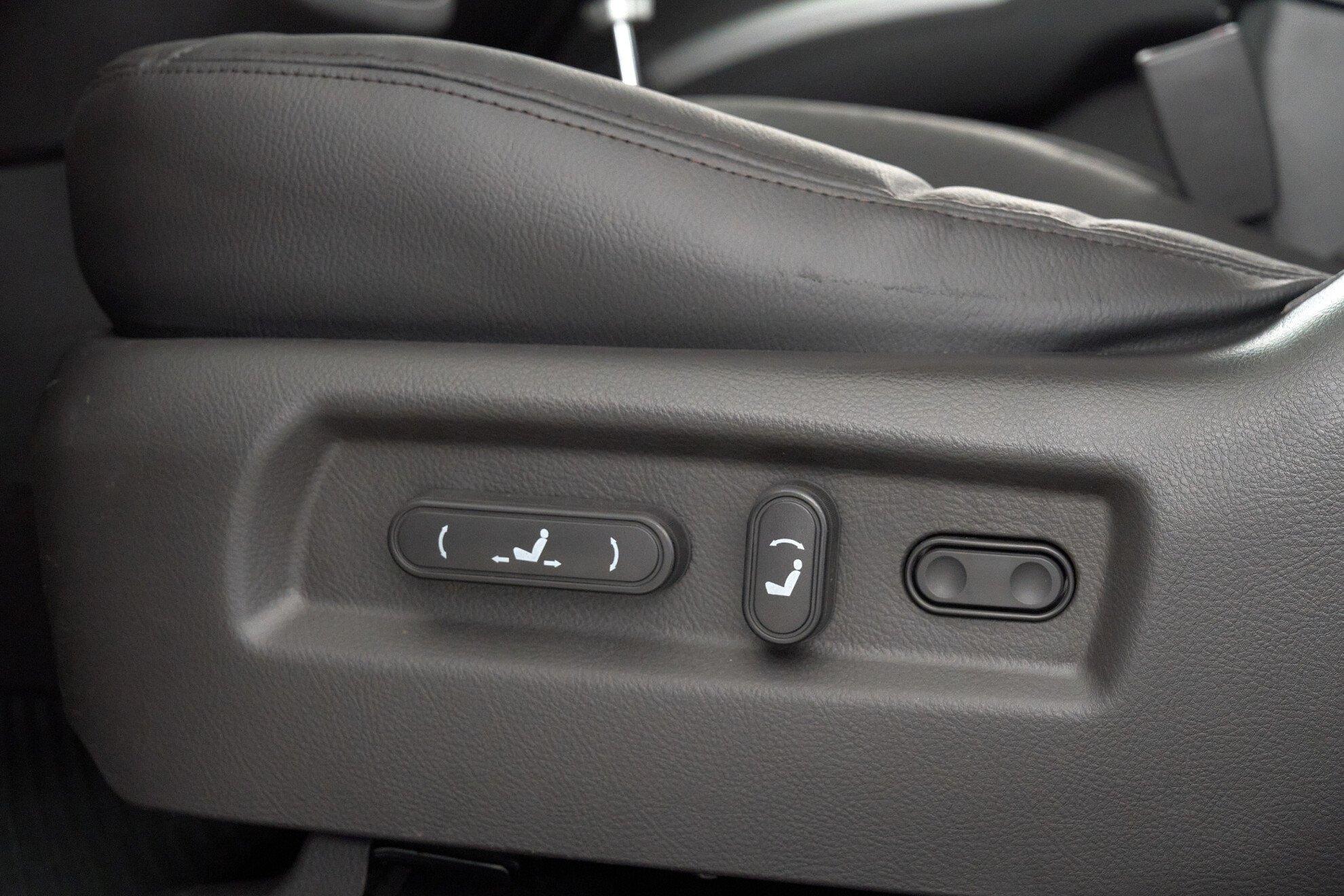 Hyundai Santa Fe 2010, серебряный