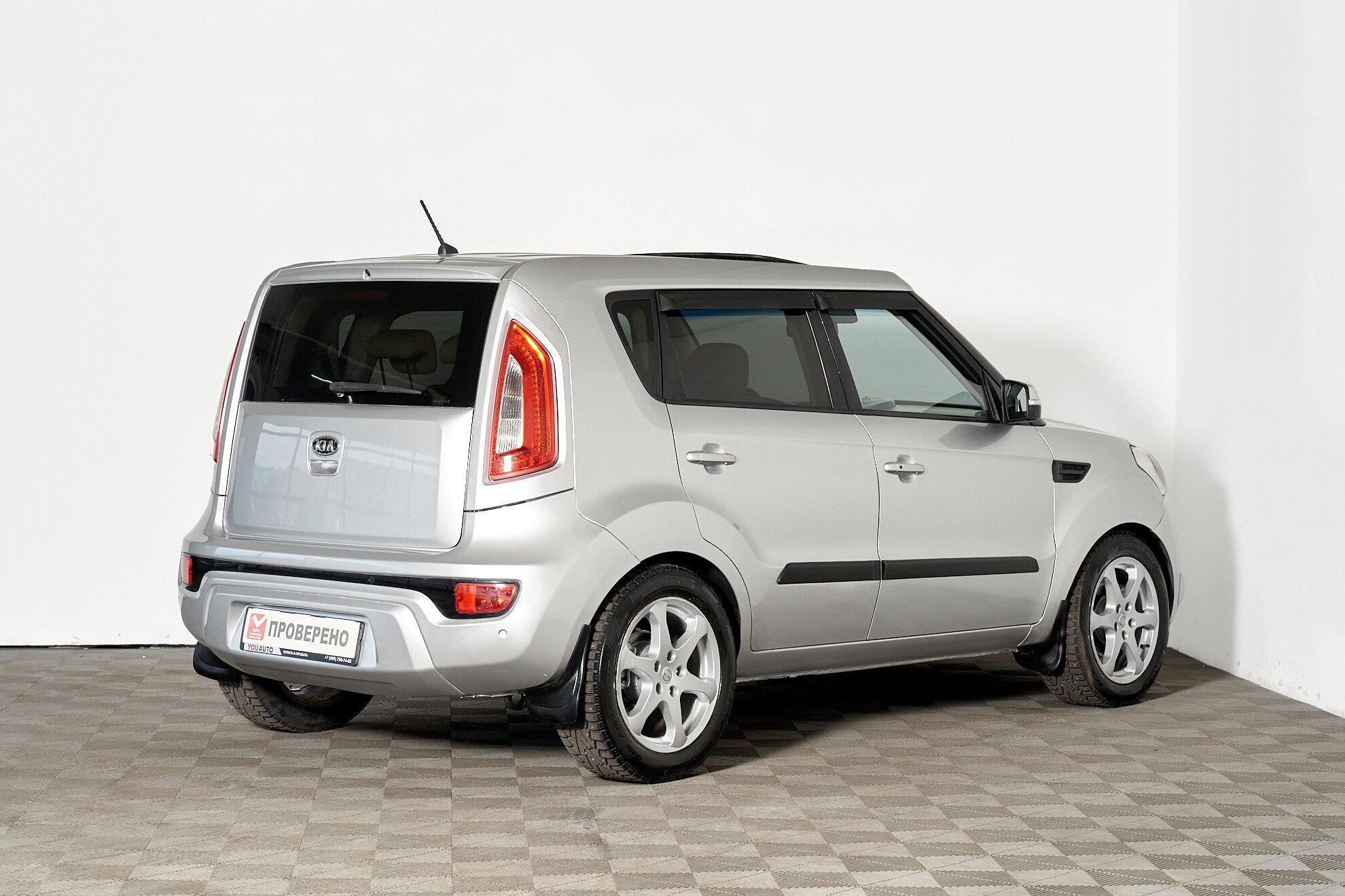 Kia Soul 2012, серебряный