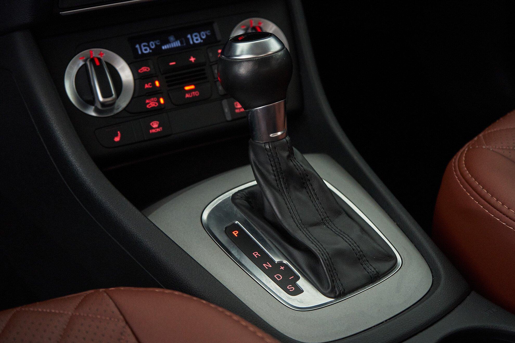 Audi Q3 2014, белый