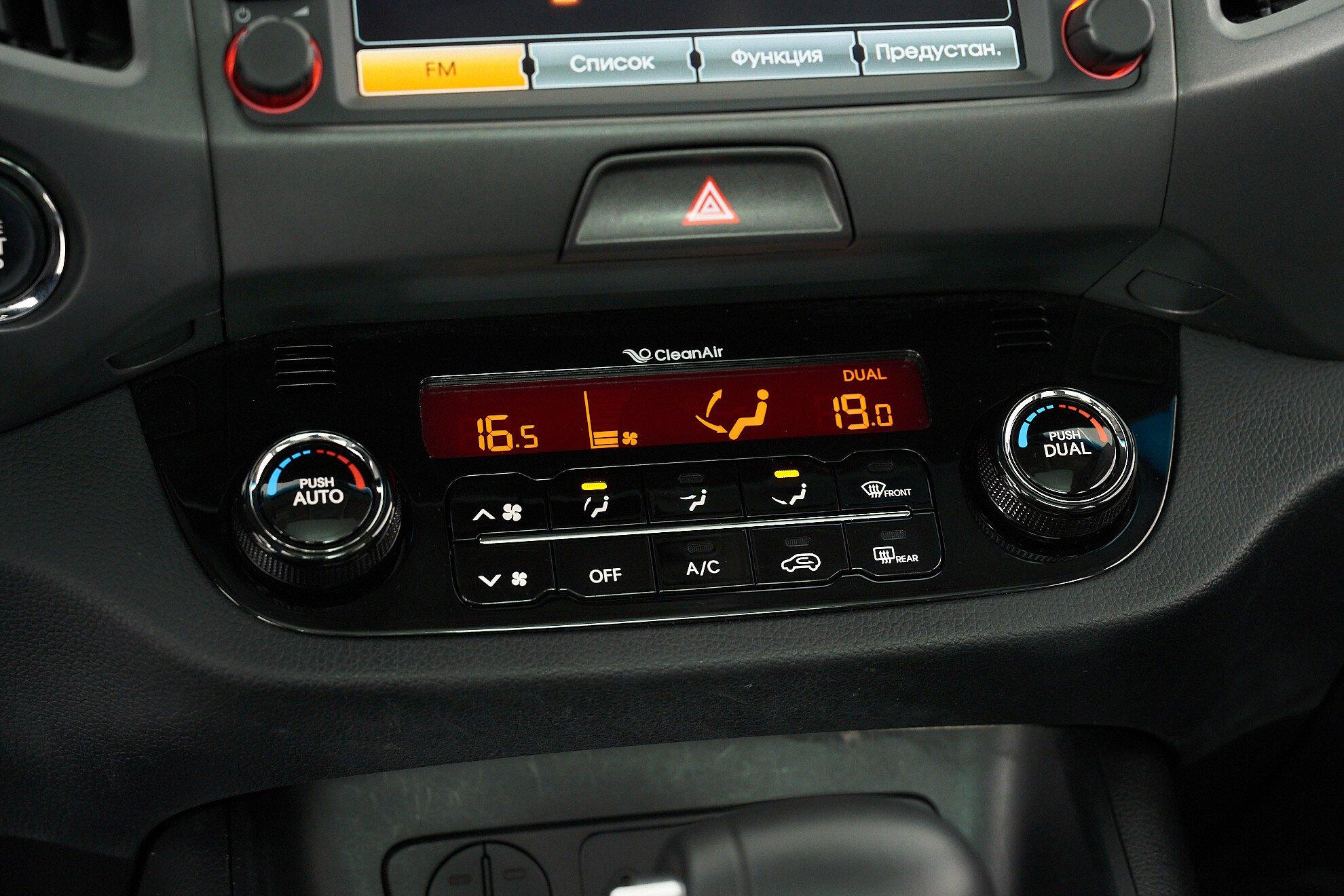 Kia Sportage 2012, черный