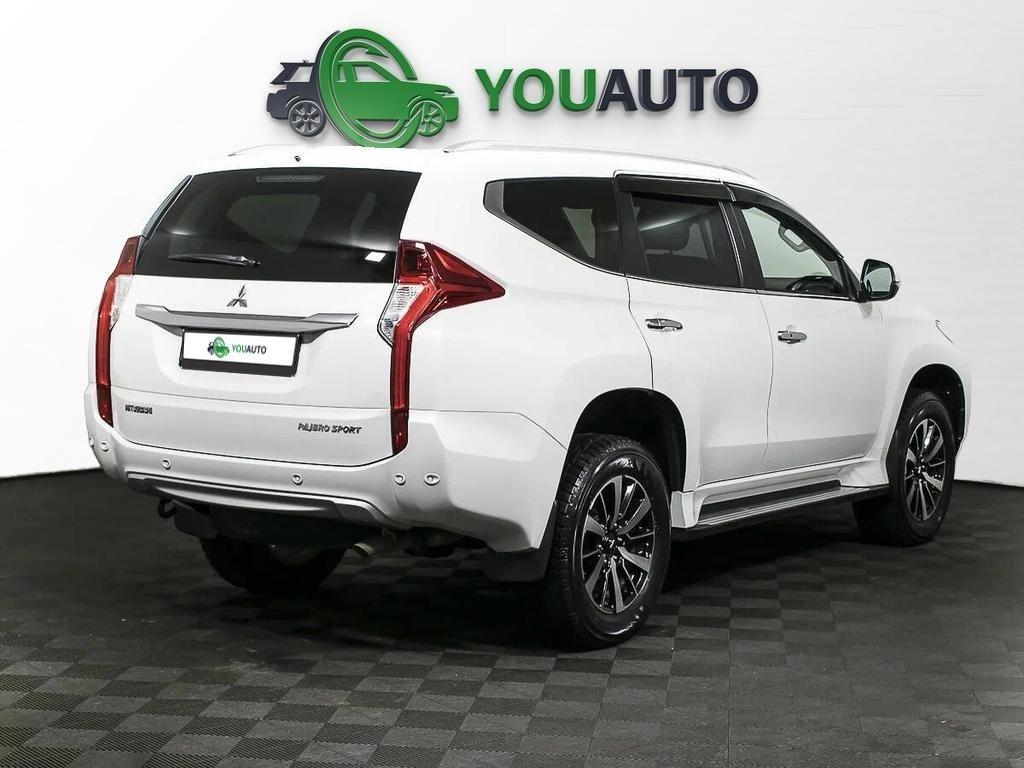 Mitsubishi Pajero Sport 2018, белый