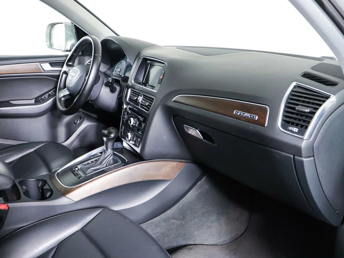 Audi Q5 2015, серебряный