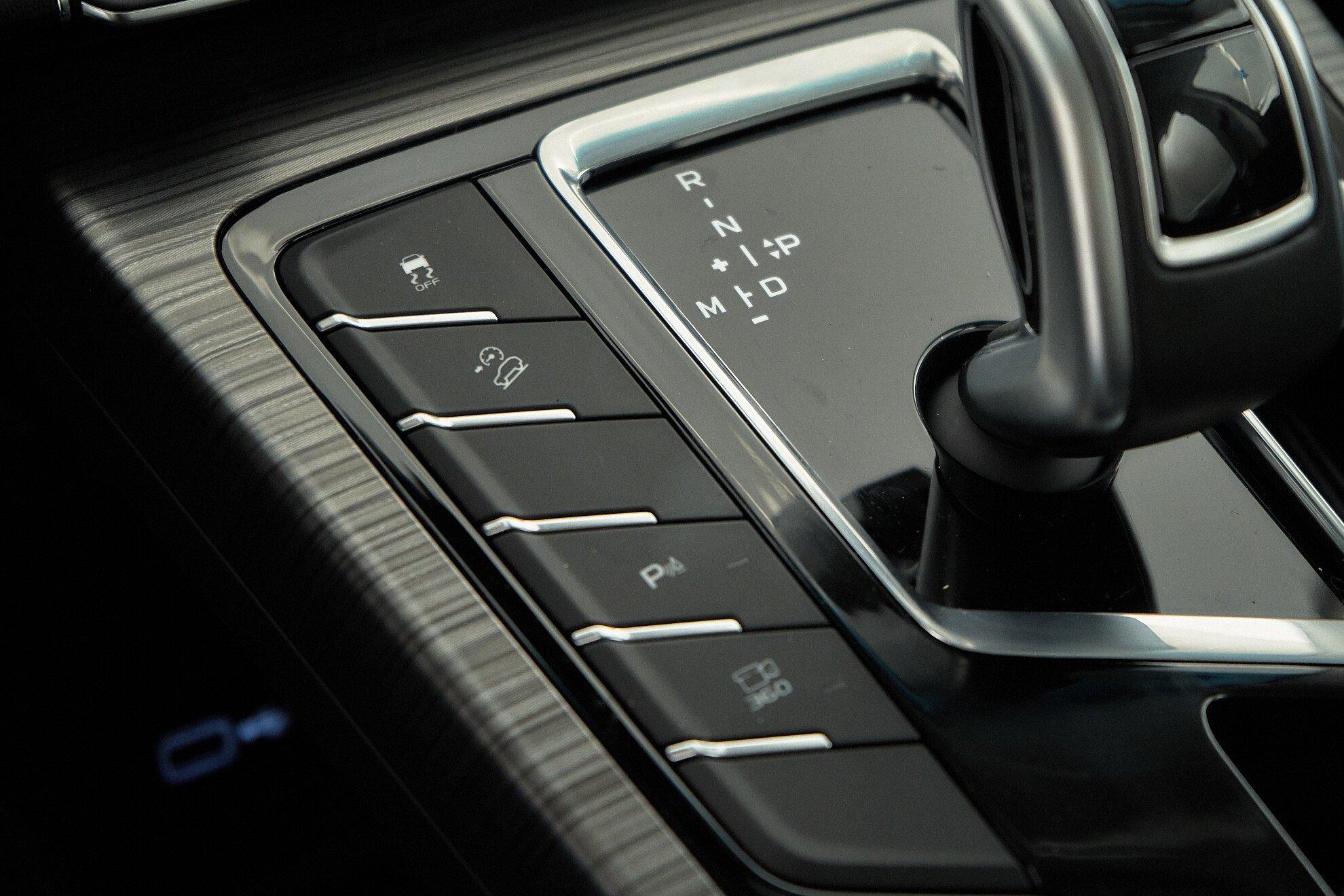 Geely Atlas Pro 2024, черный