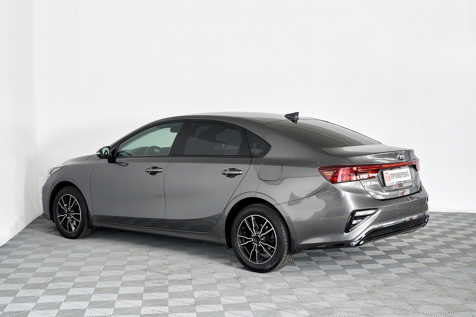 Kia Cerato 2020, серый