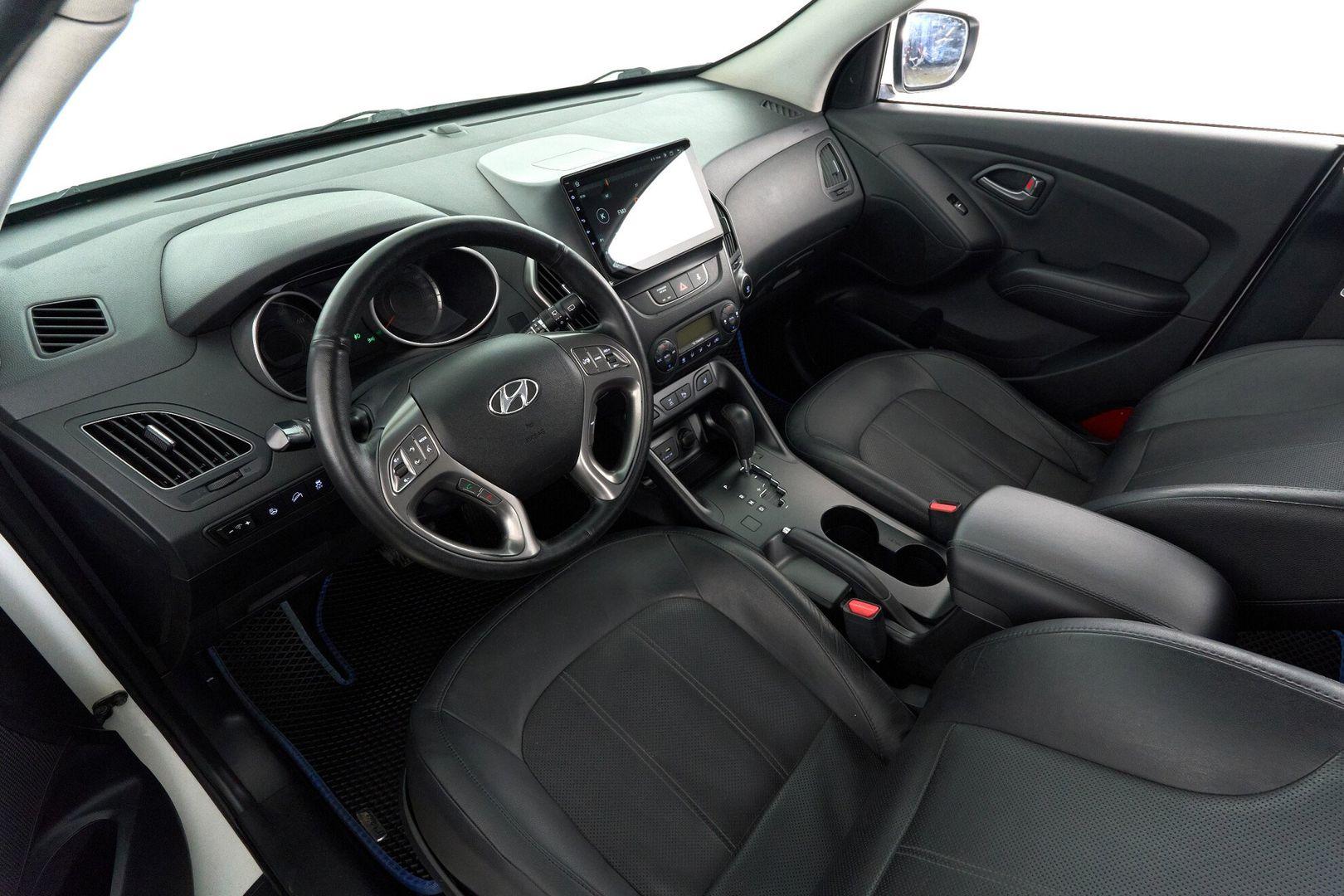 Hyundai ix35 2014, белый