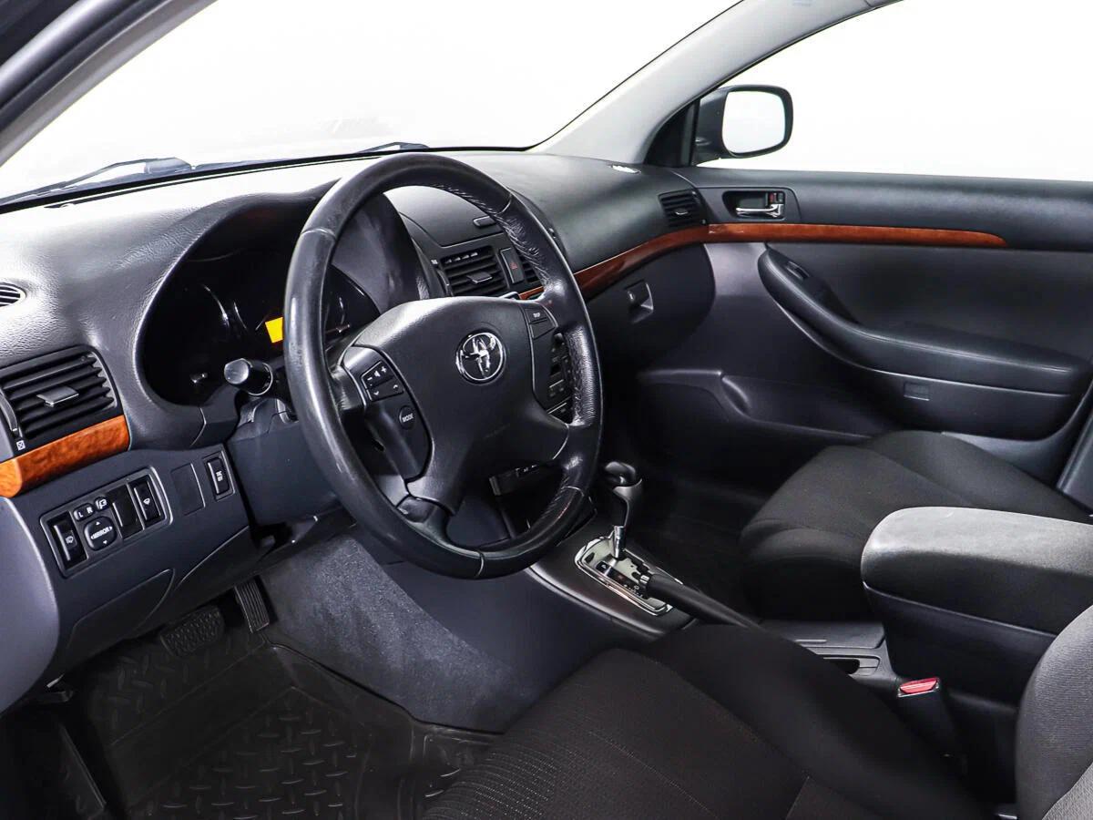 Toyota Avensis 2008, черный