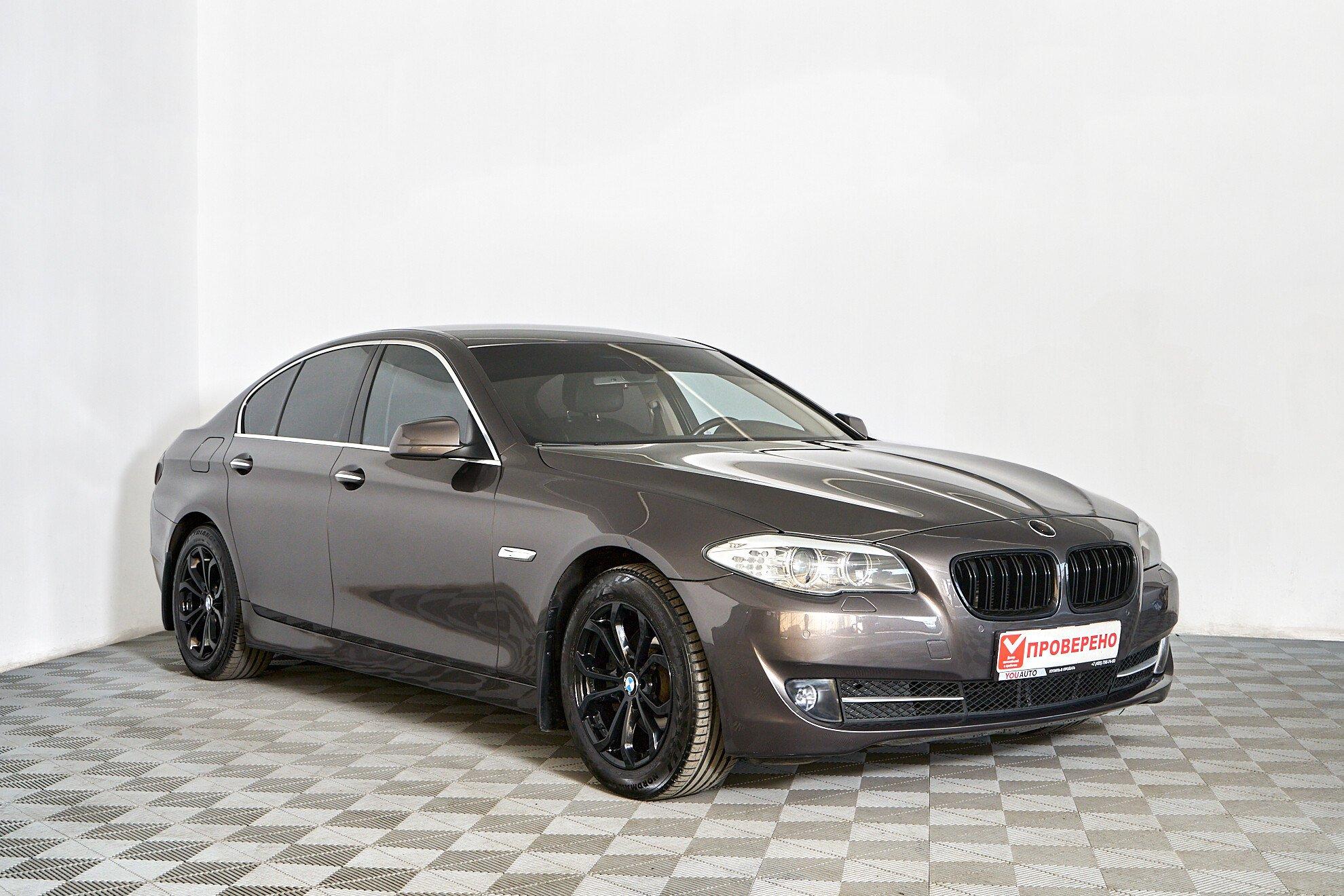 BMW 5 серии 2011, коричневый