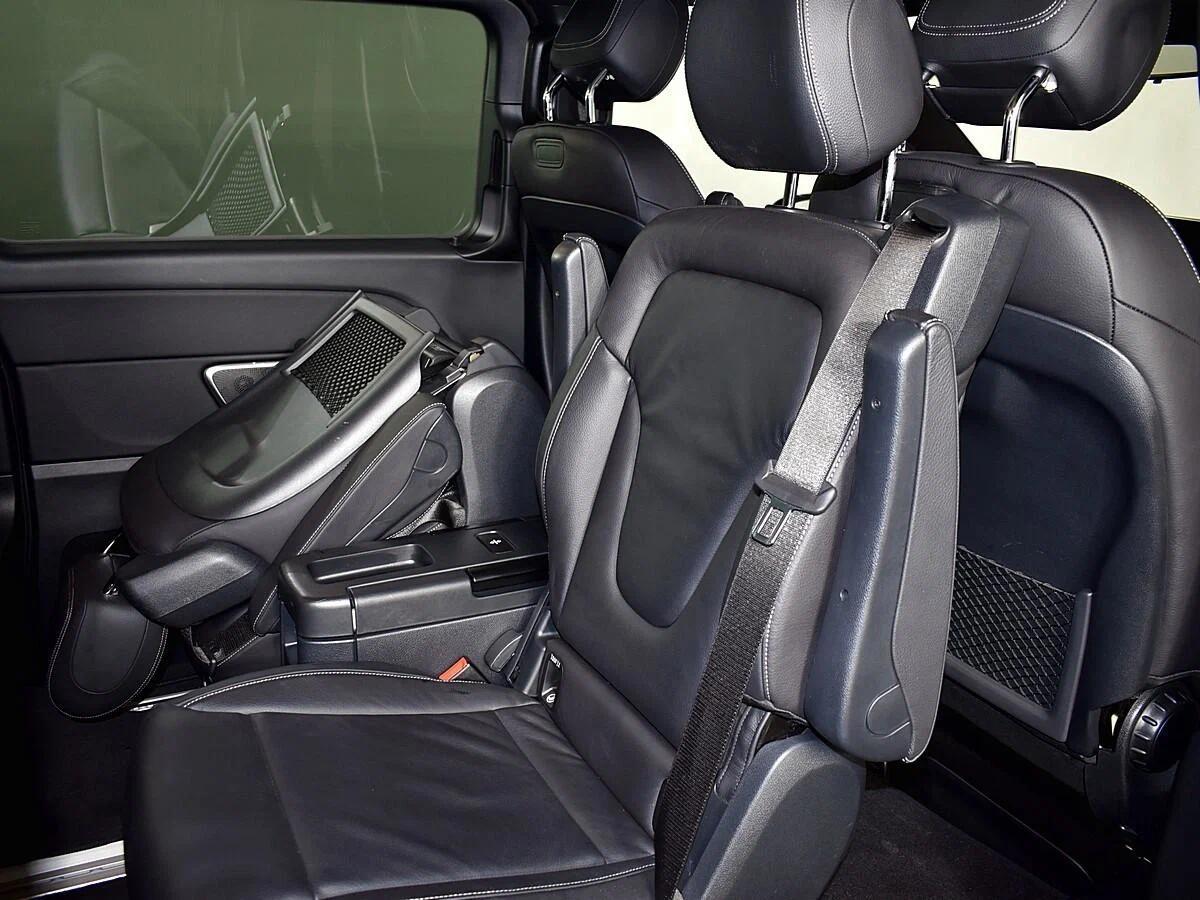 Mercedes-Benz V-Класс 2021, серый