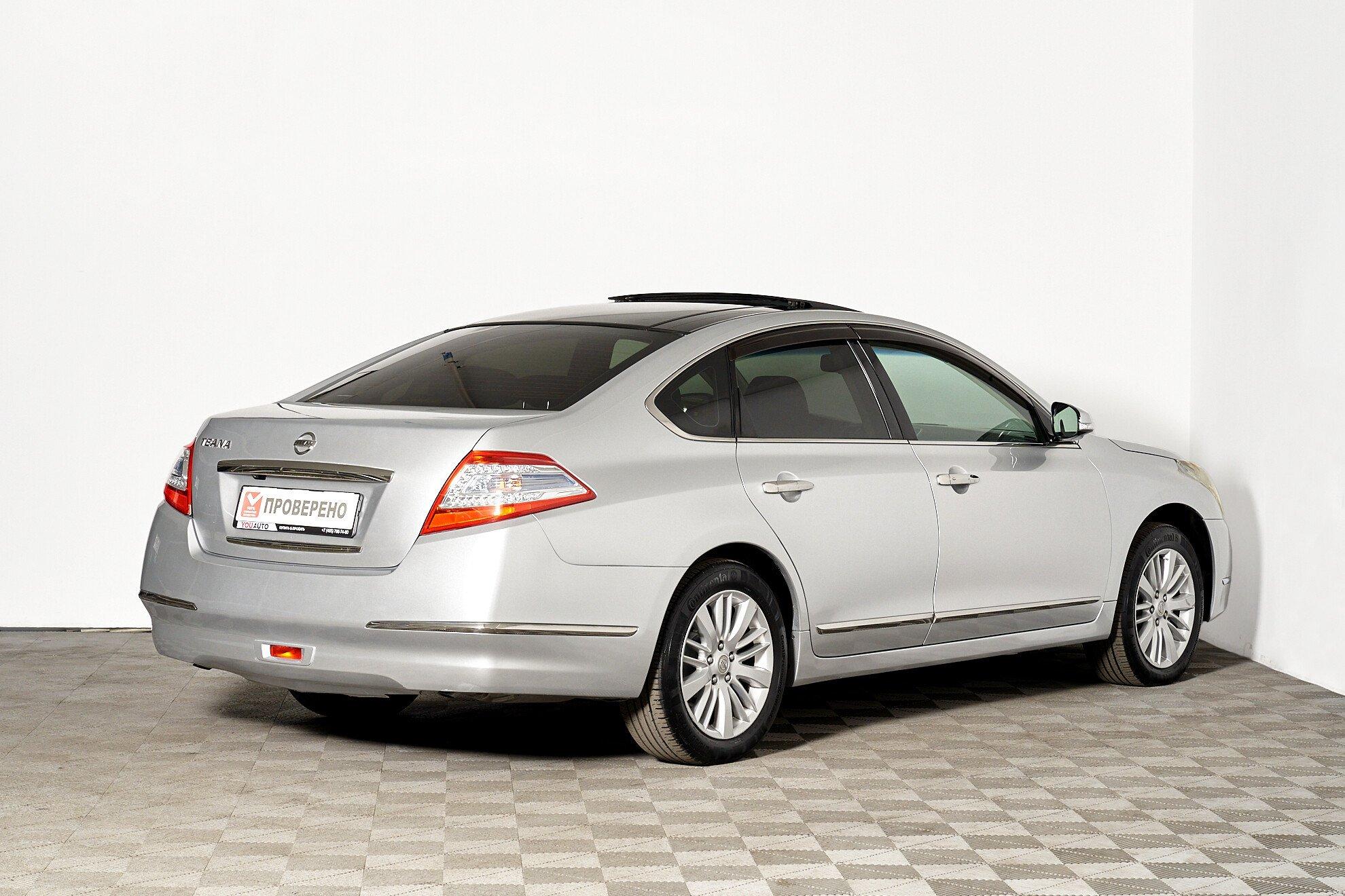 Nissan Teana 2012, серебряный