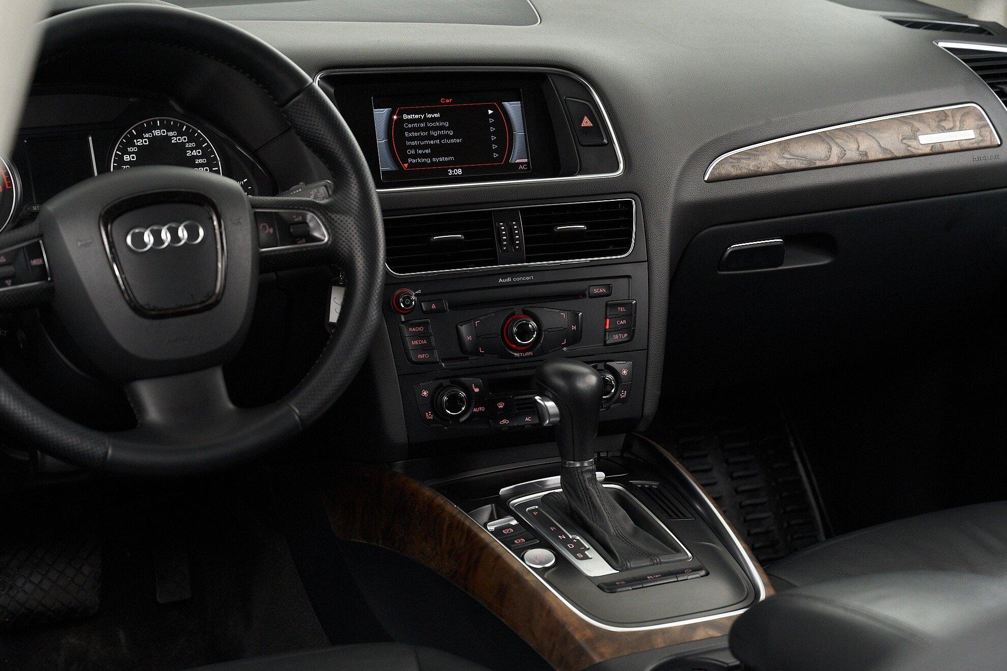 Audi Q5 2011, коричневый