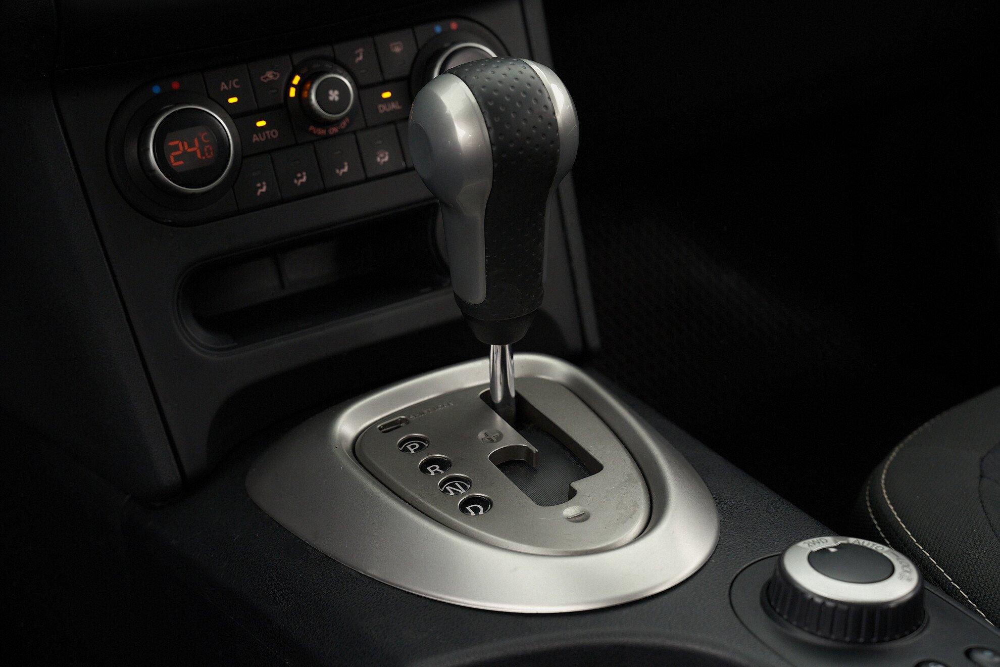 Nissan Qashqai 2012, синий