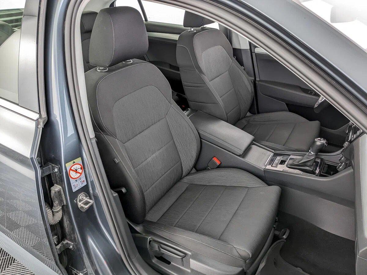 Skoda Superb 2019, серый