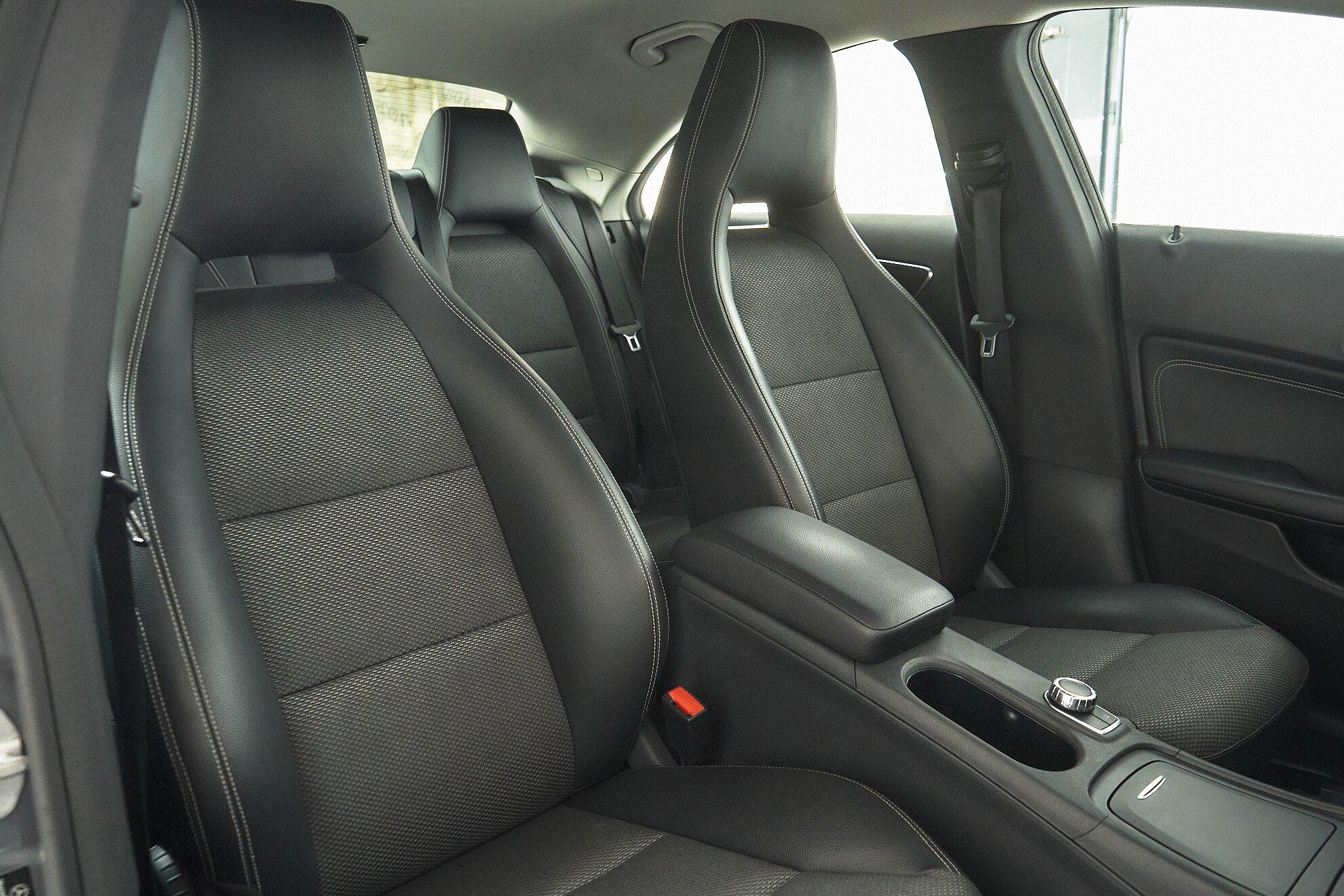 Mercedes-Benz CLA 2013, серый