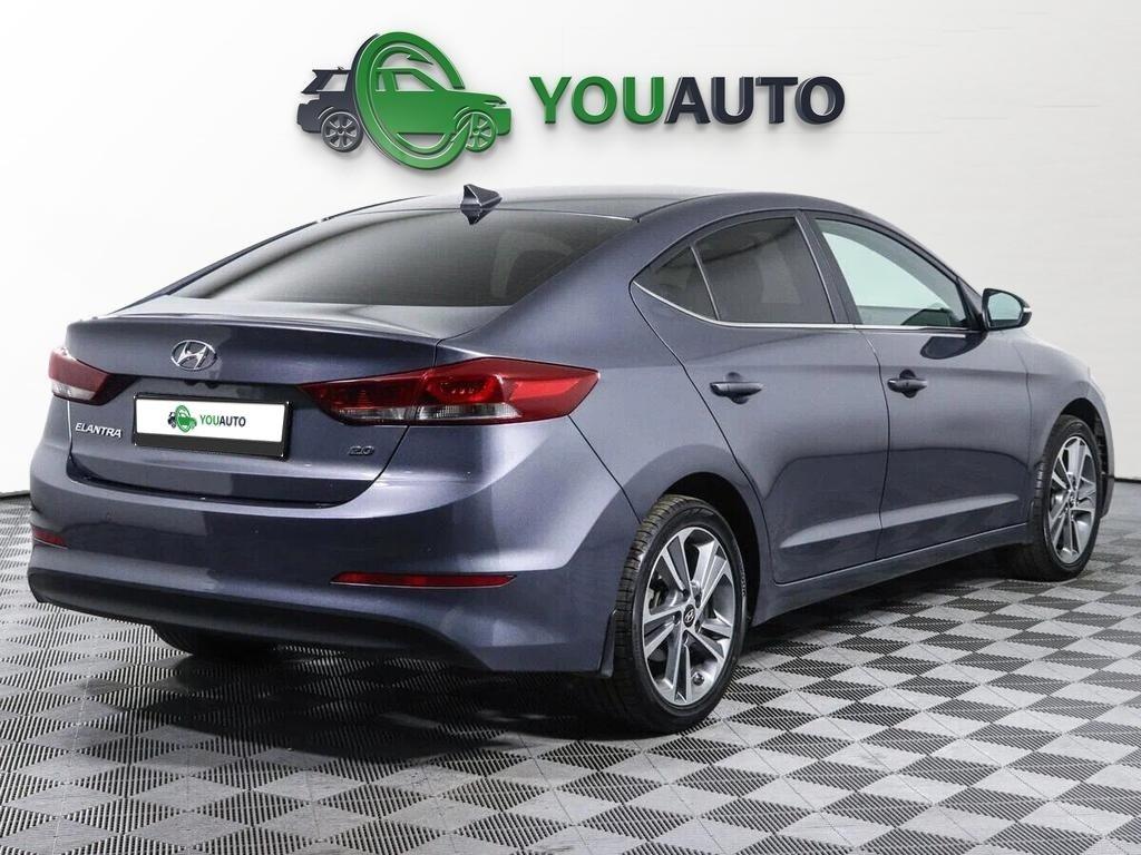 Hyundai Elantra 2018, серый