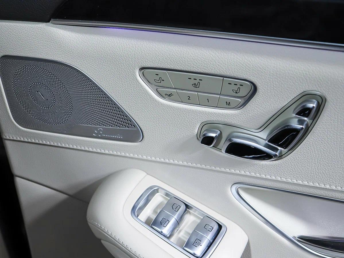 Mercedes-Benz S-Класс 2014, черный
