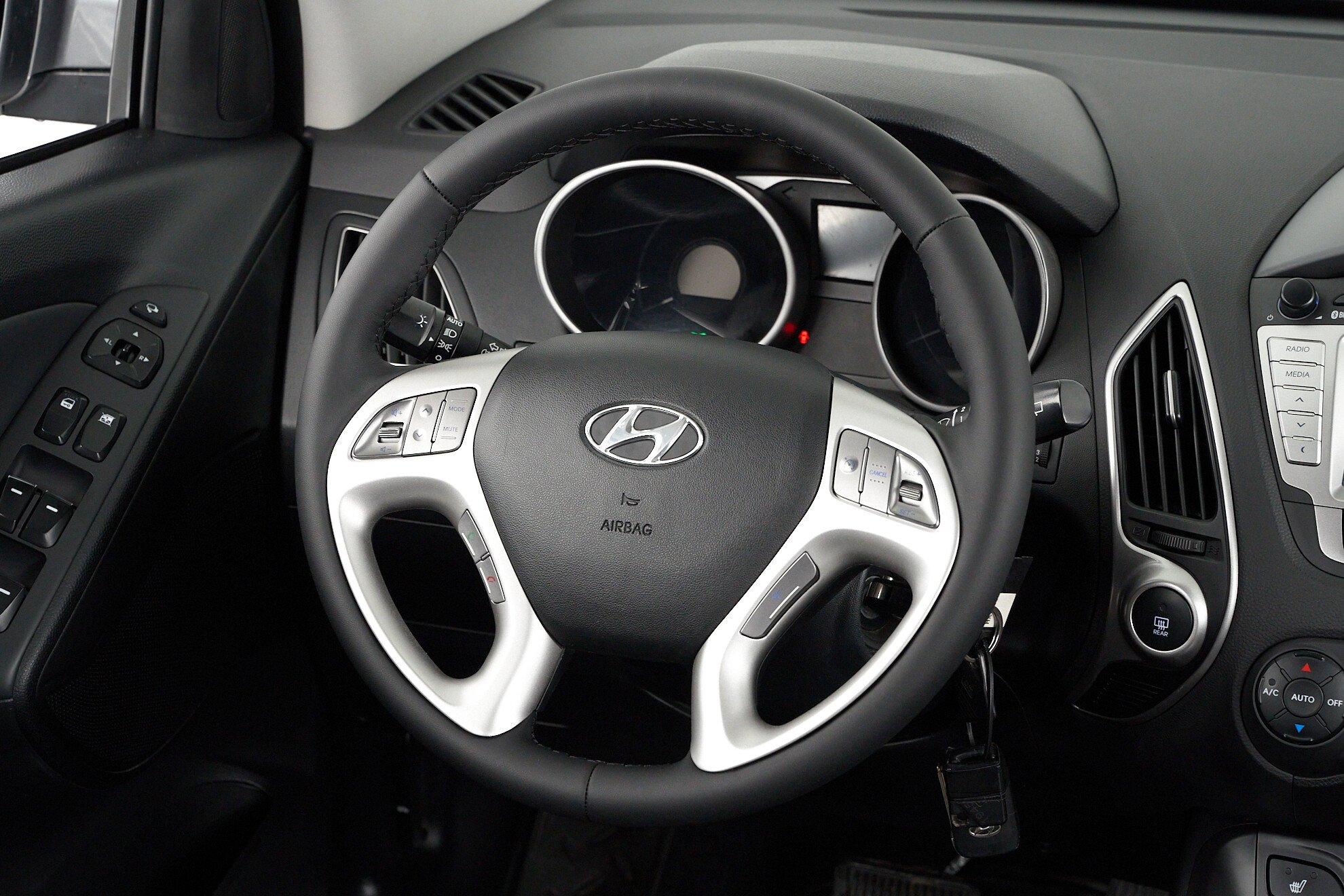 Hyundai ix35 2012, серый