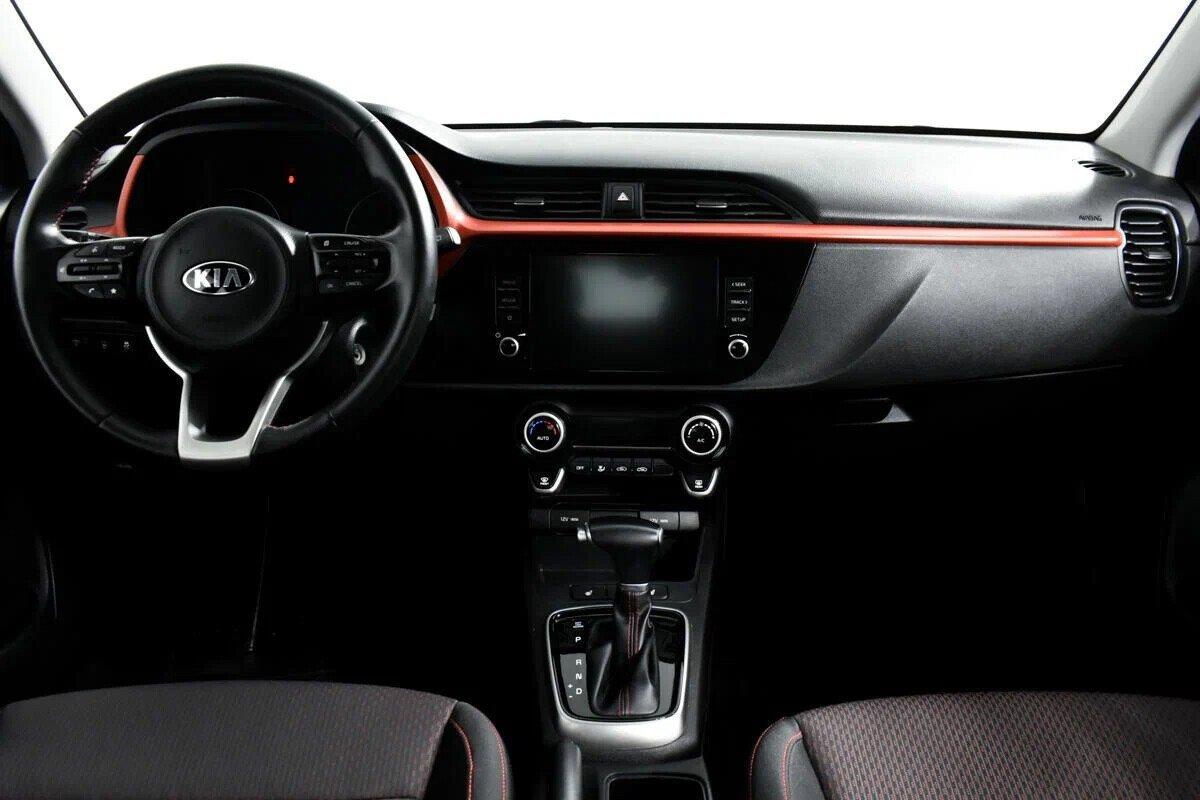 Kia Rio 2022, белый