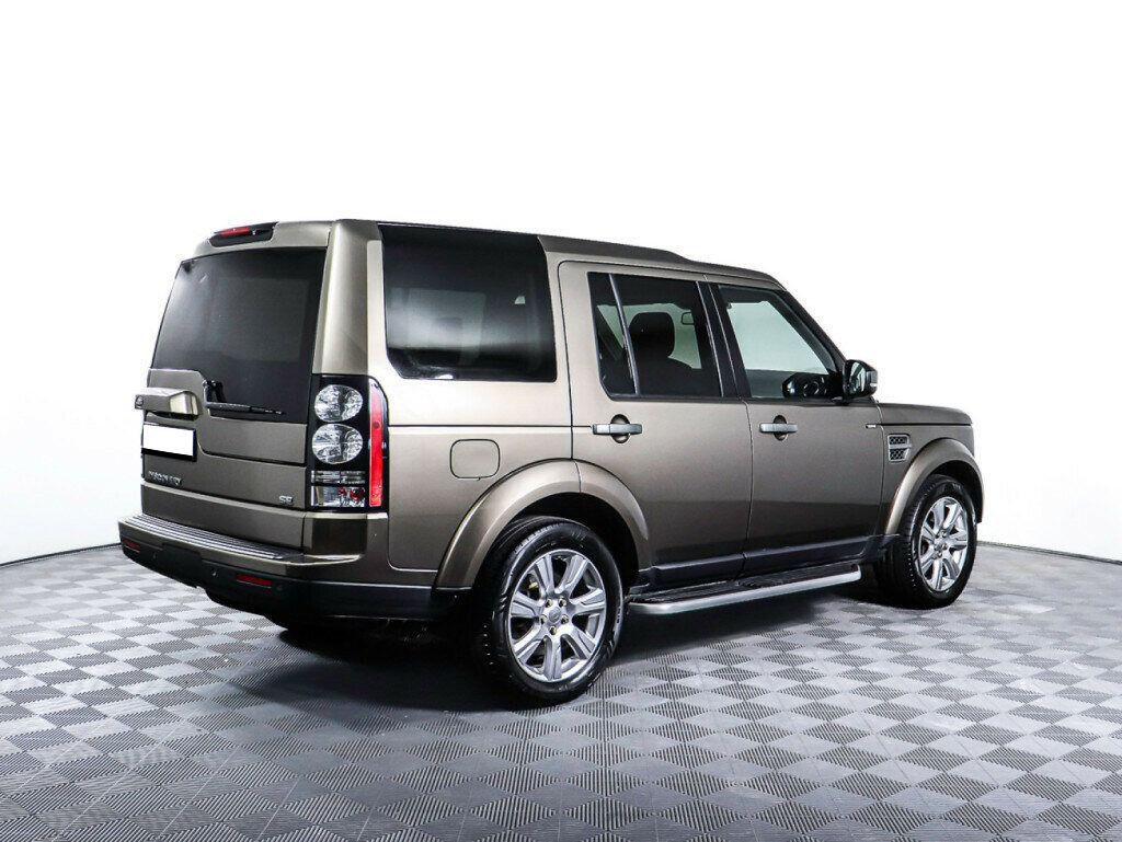 Land Rover Discovery 2016, коричневый