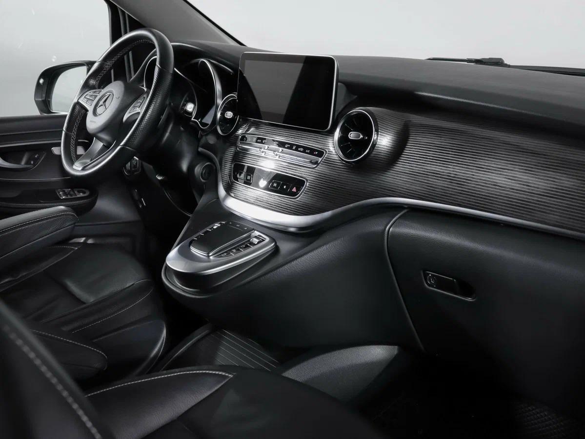 Mercedes-Benz V-Класс 2021, черный
