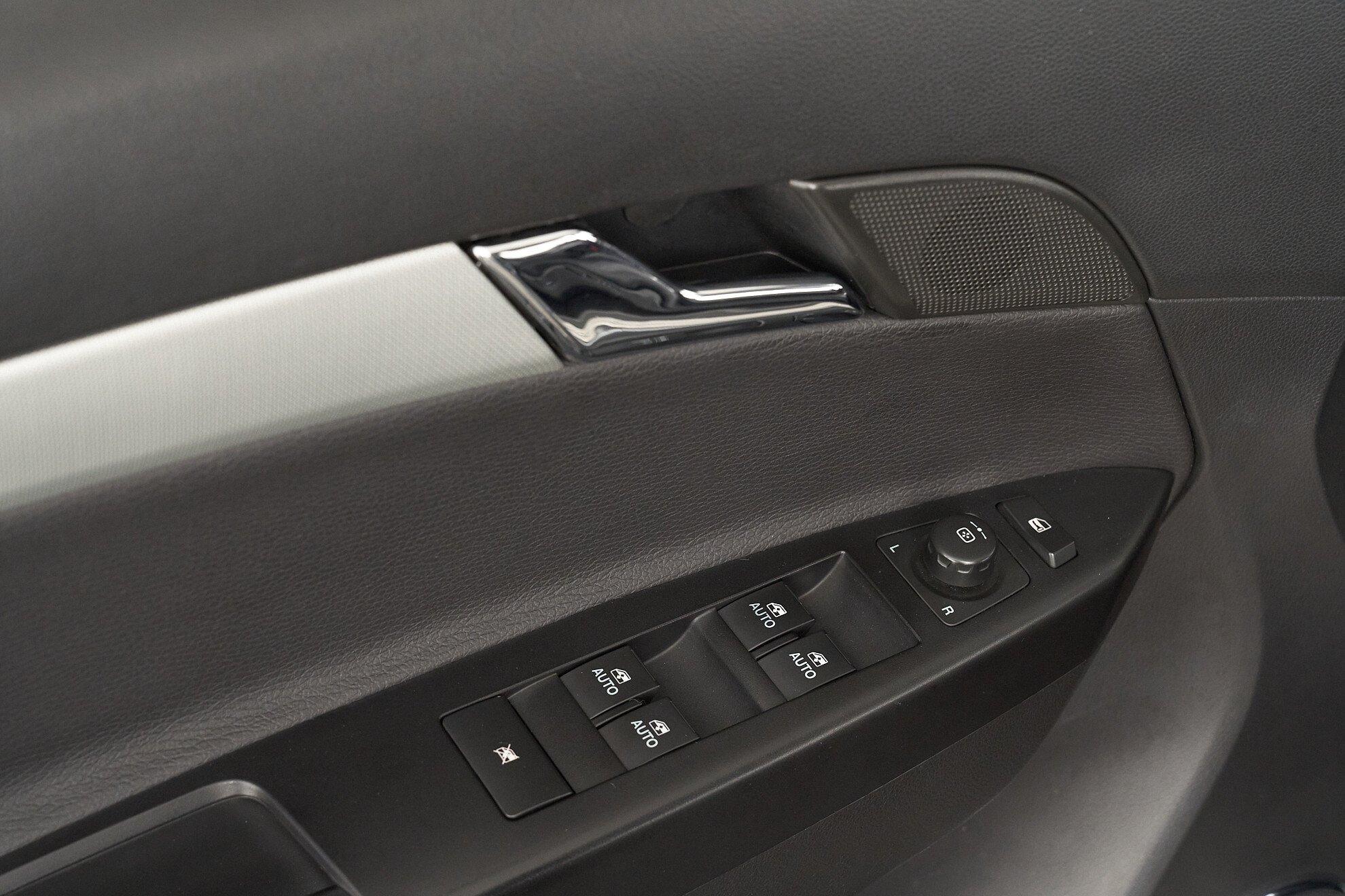 Opel Antara 2013, серый