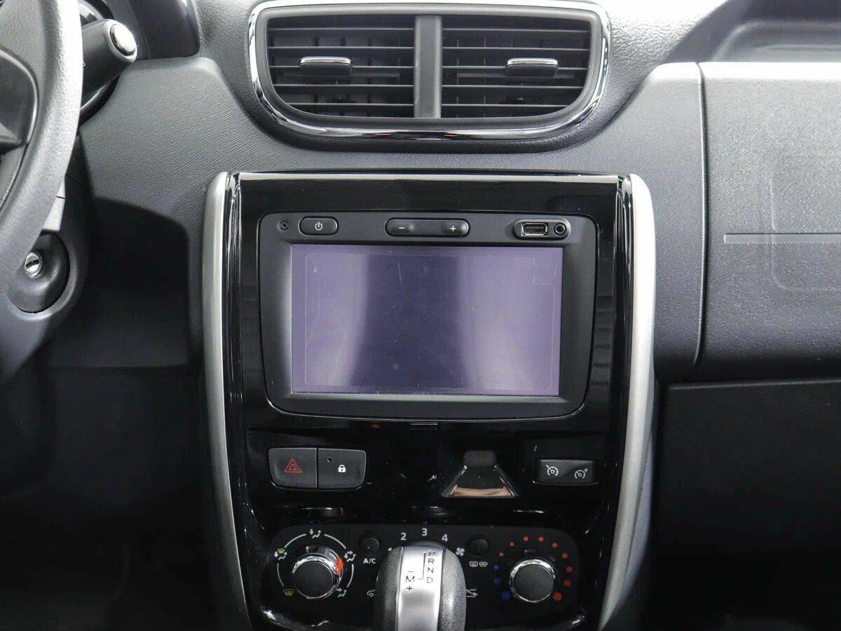 Nissan Terrano 2018, белый