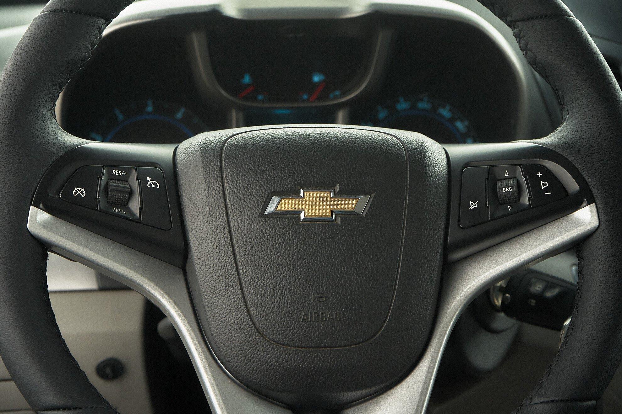 Chevrolet Orlando 2014, белый