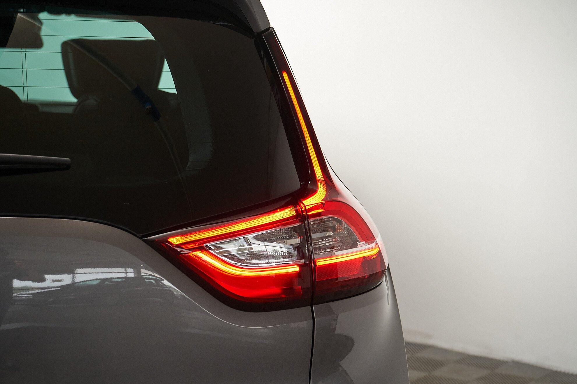 Renault Scenic 2018, серый