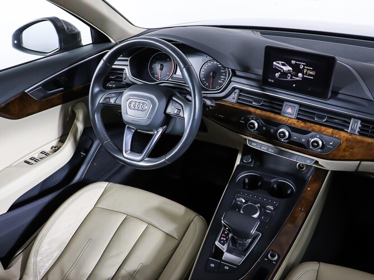 Audi A4 2018, коричневый