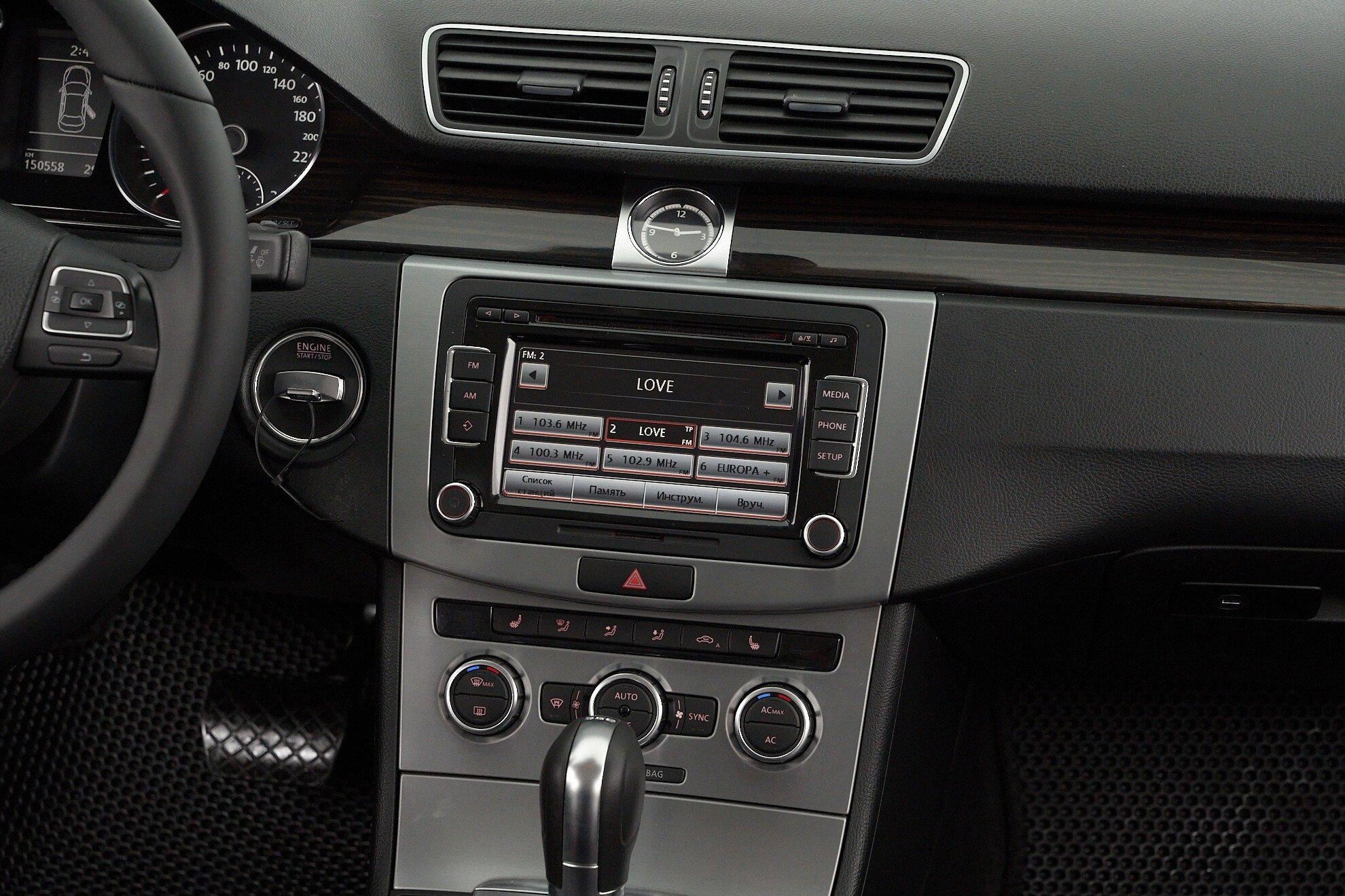 Volkswagen Passat CC 2013, черный