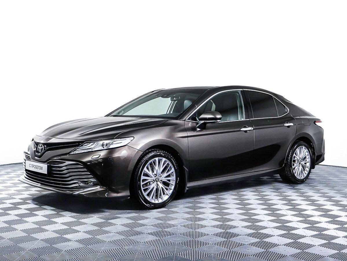 Toyota Camry 2019, коричневый