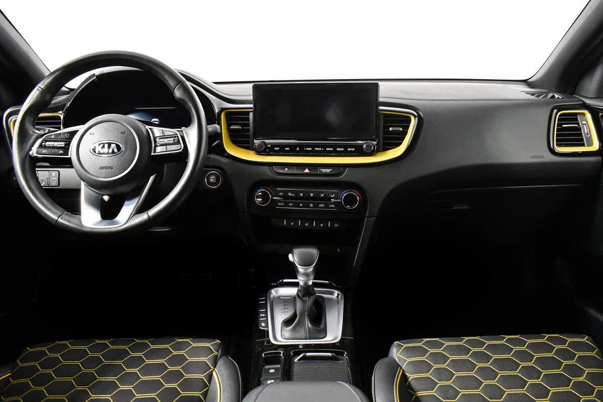 Kia XCeed 2020, белый