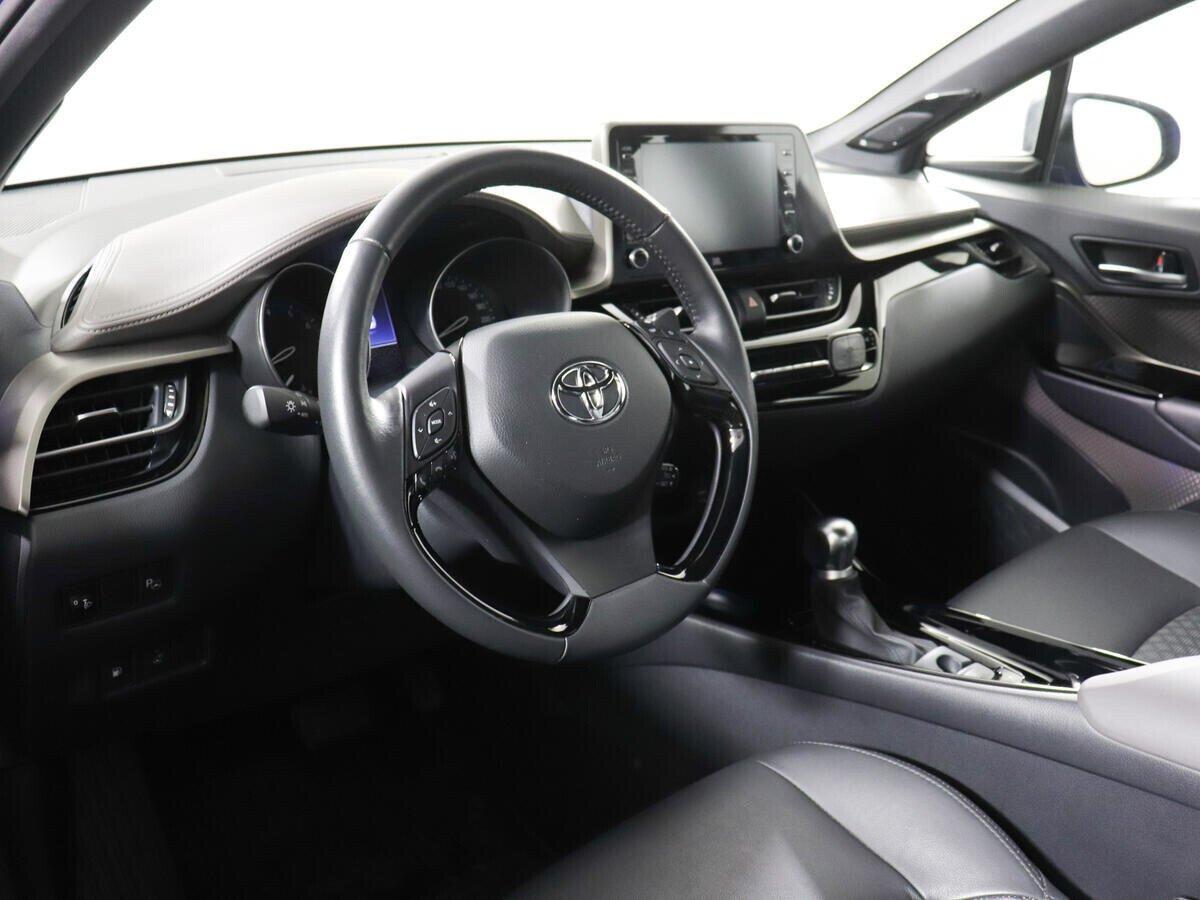 Toyota C-HR 2019, синий
