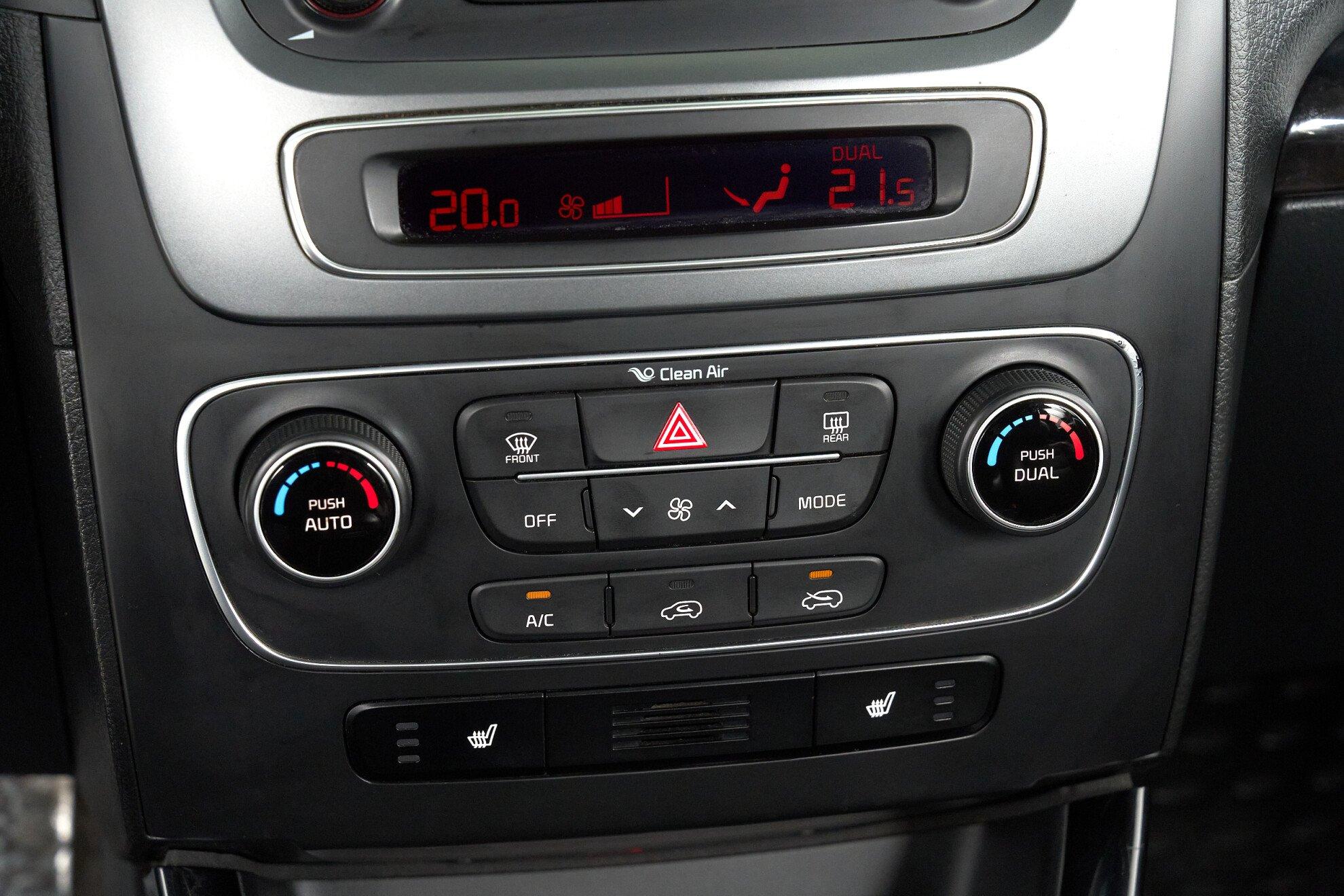 Kia Sorento 2015, зеленый