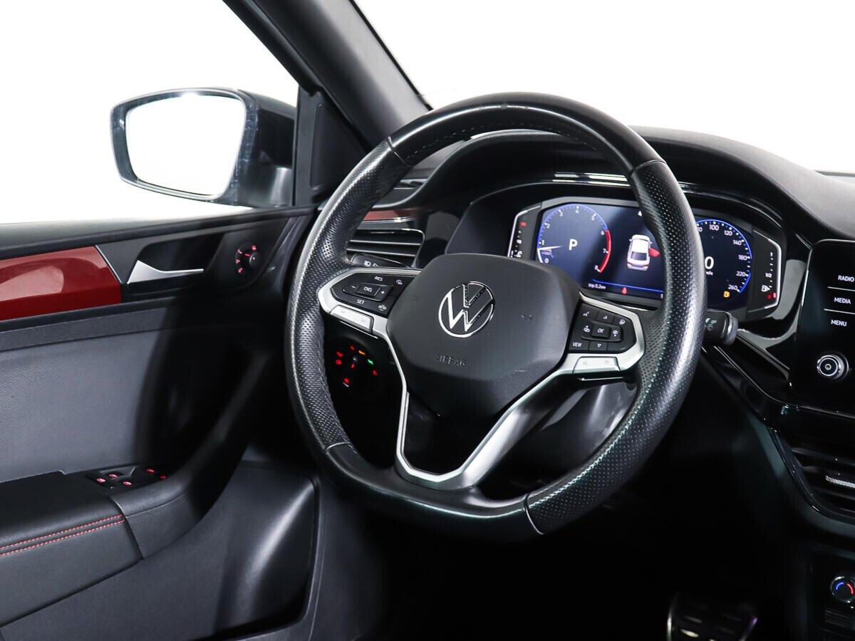 Volkswagen Polo 2022, белый