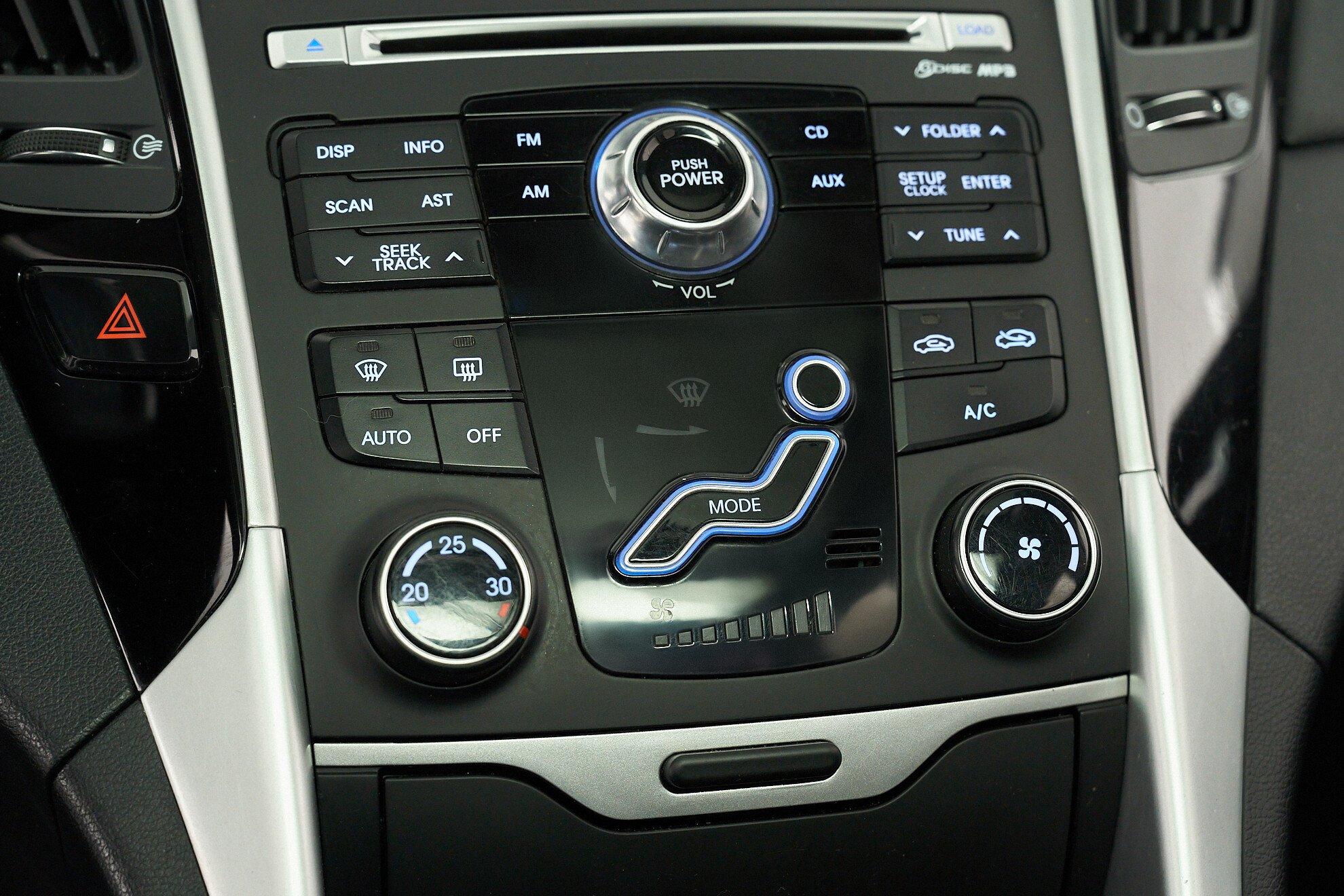 Hyundai Sonata 2011, серебряный