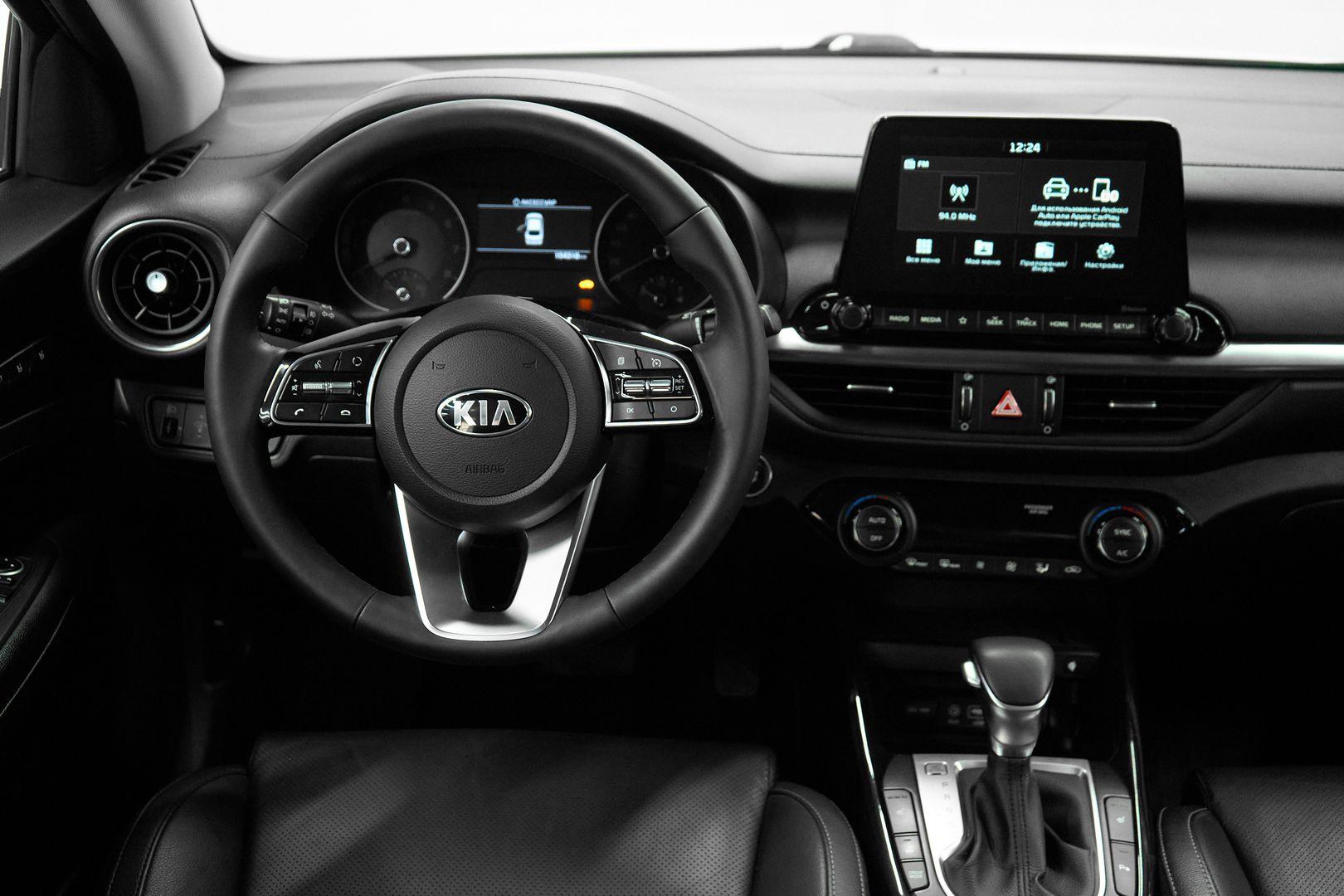 Kia Cerato 2018, белый