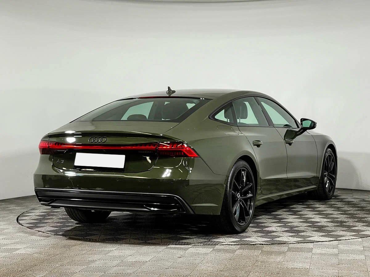 Audi A7 2020, зеленый