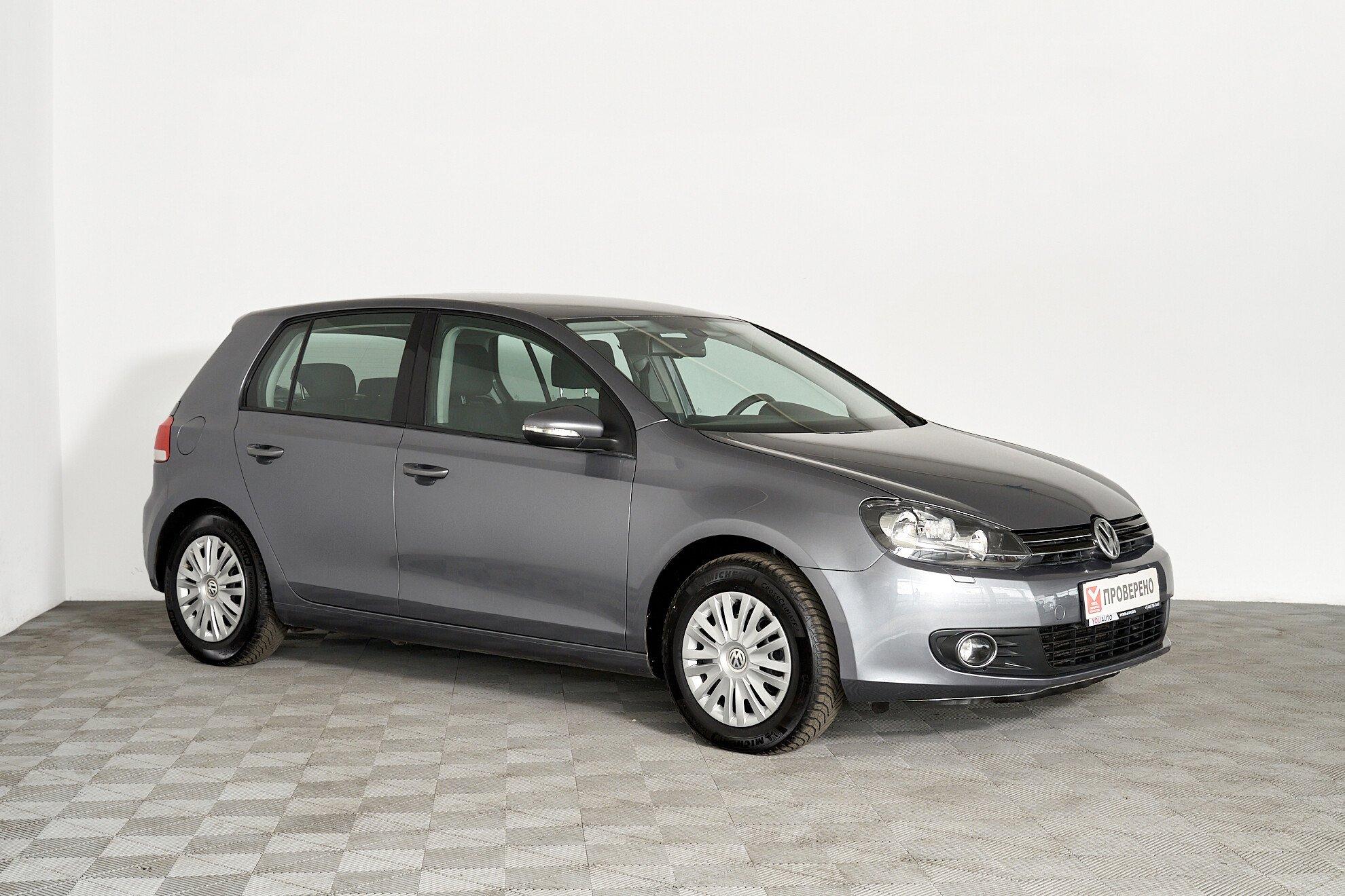 Volkswagen Golf 2012, серый