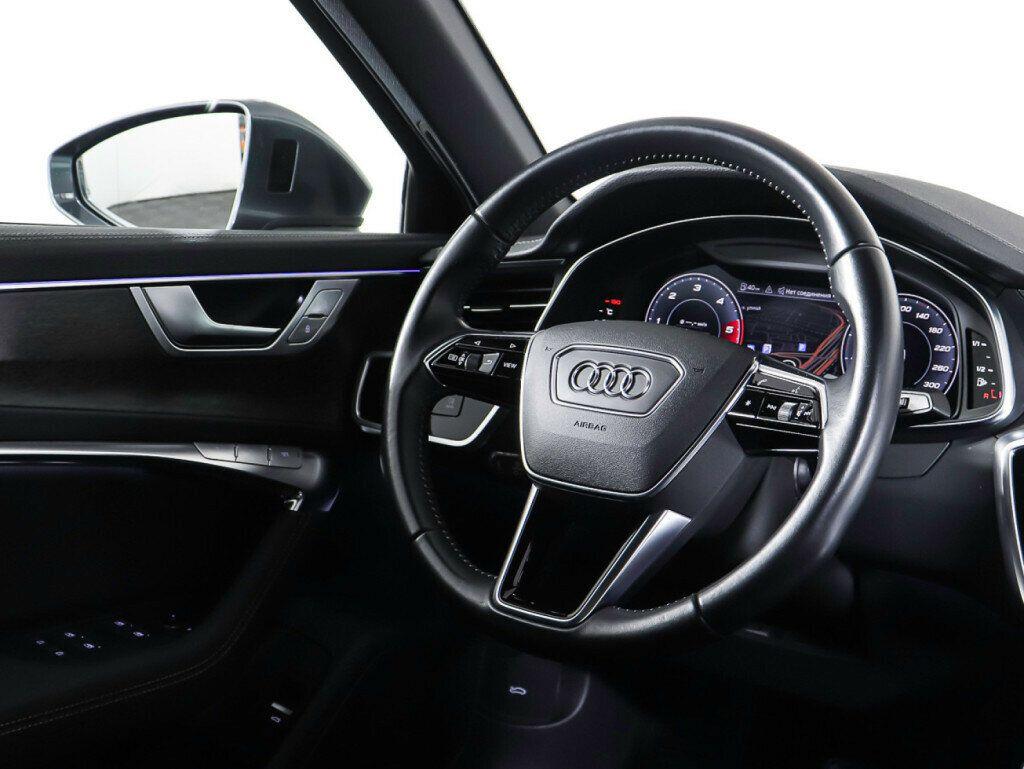 Audi A6 2020, серый