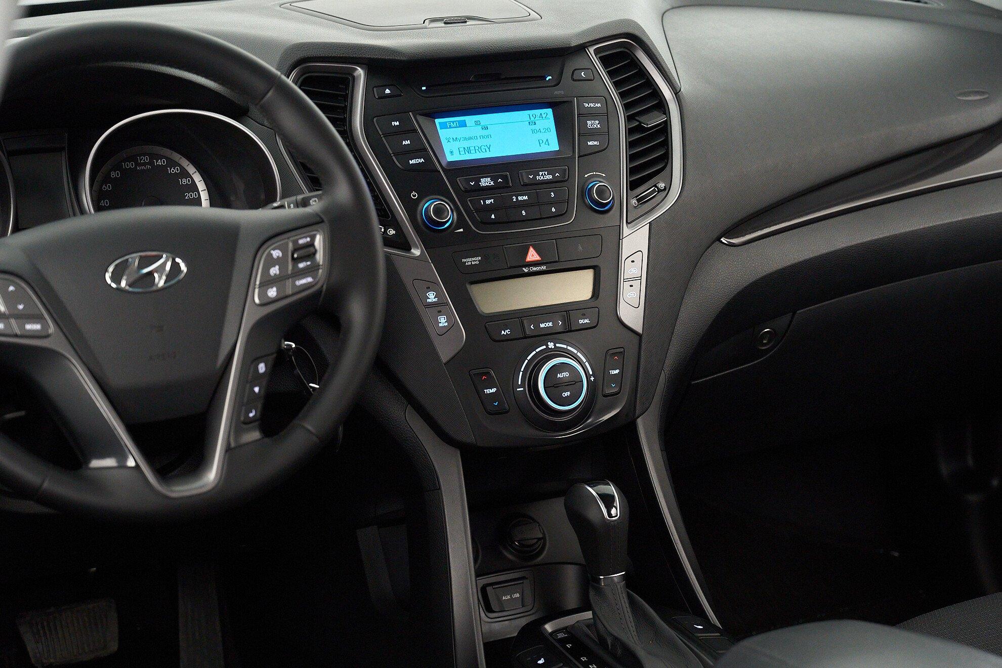 Hyundai Santa Fe 2014, серый