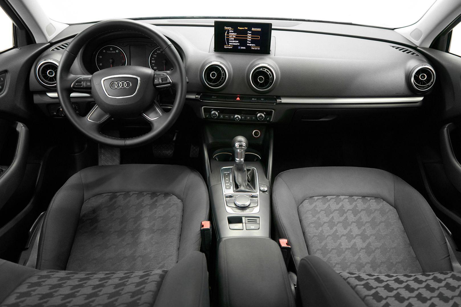 Audi A3 2013, черный